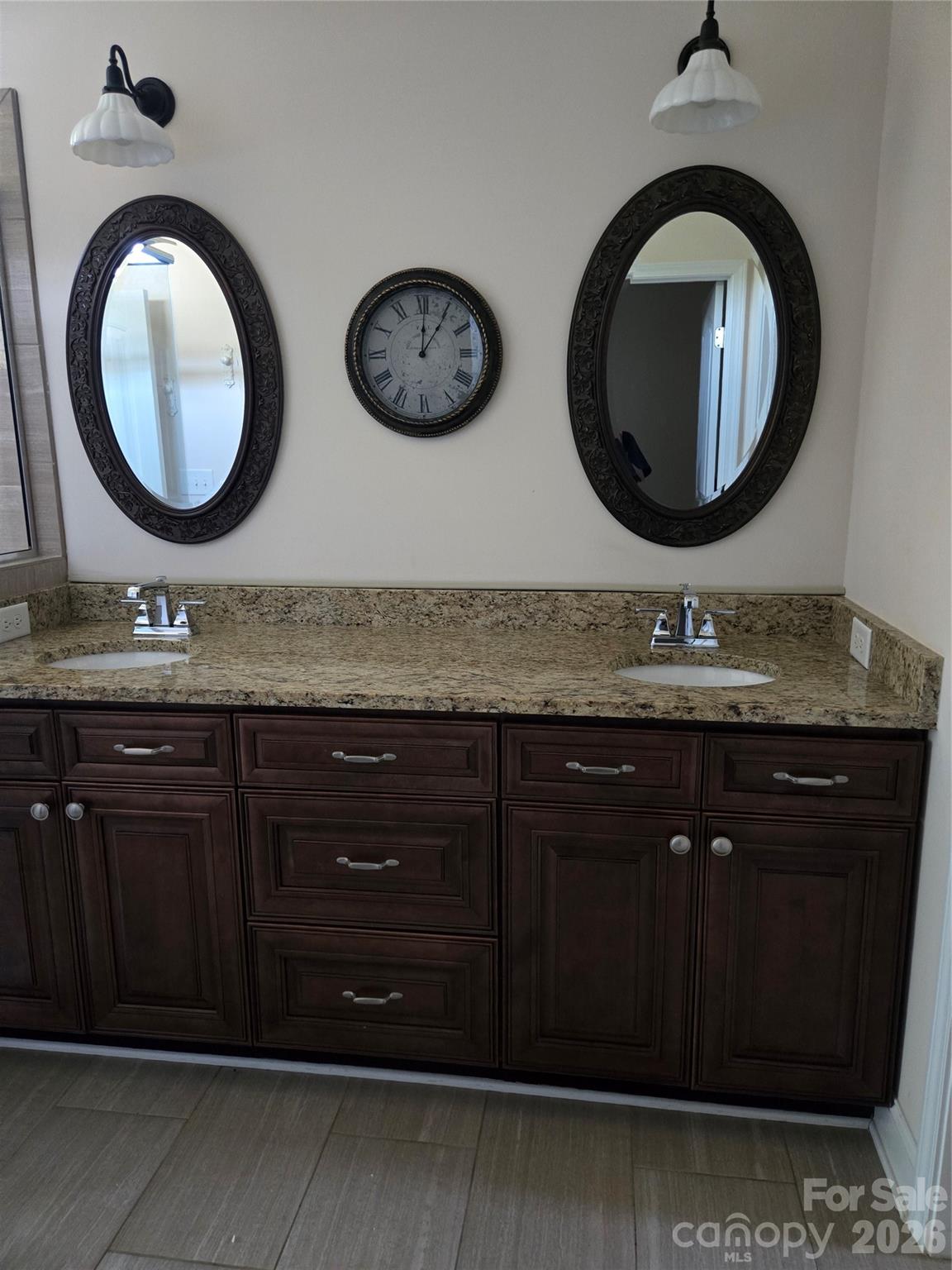 Russell Ridge - Residential