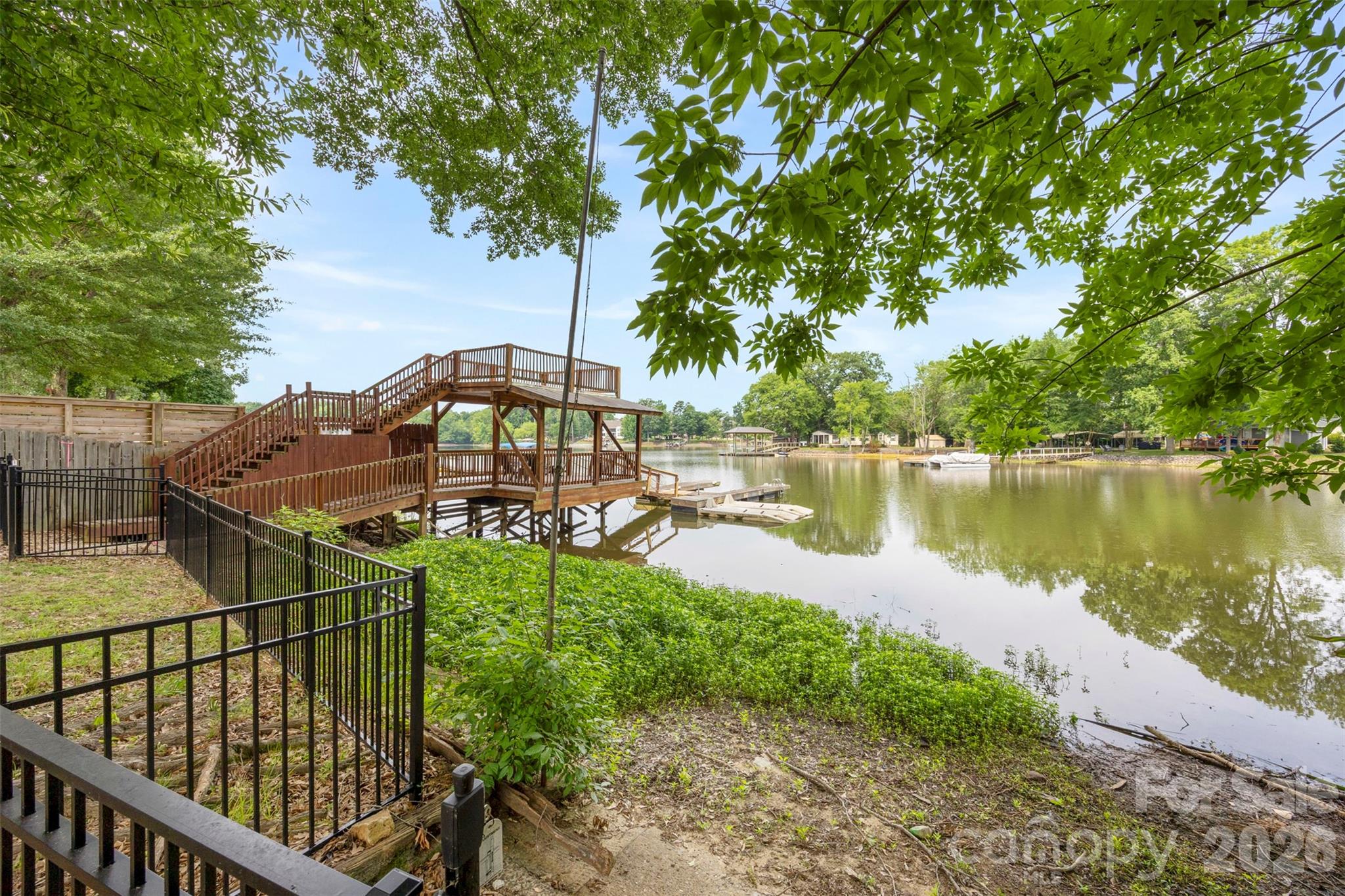 Riverfront - Residential