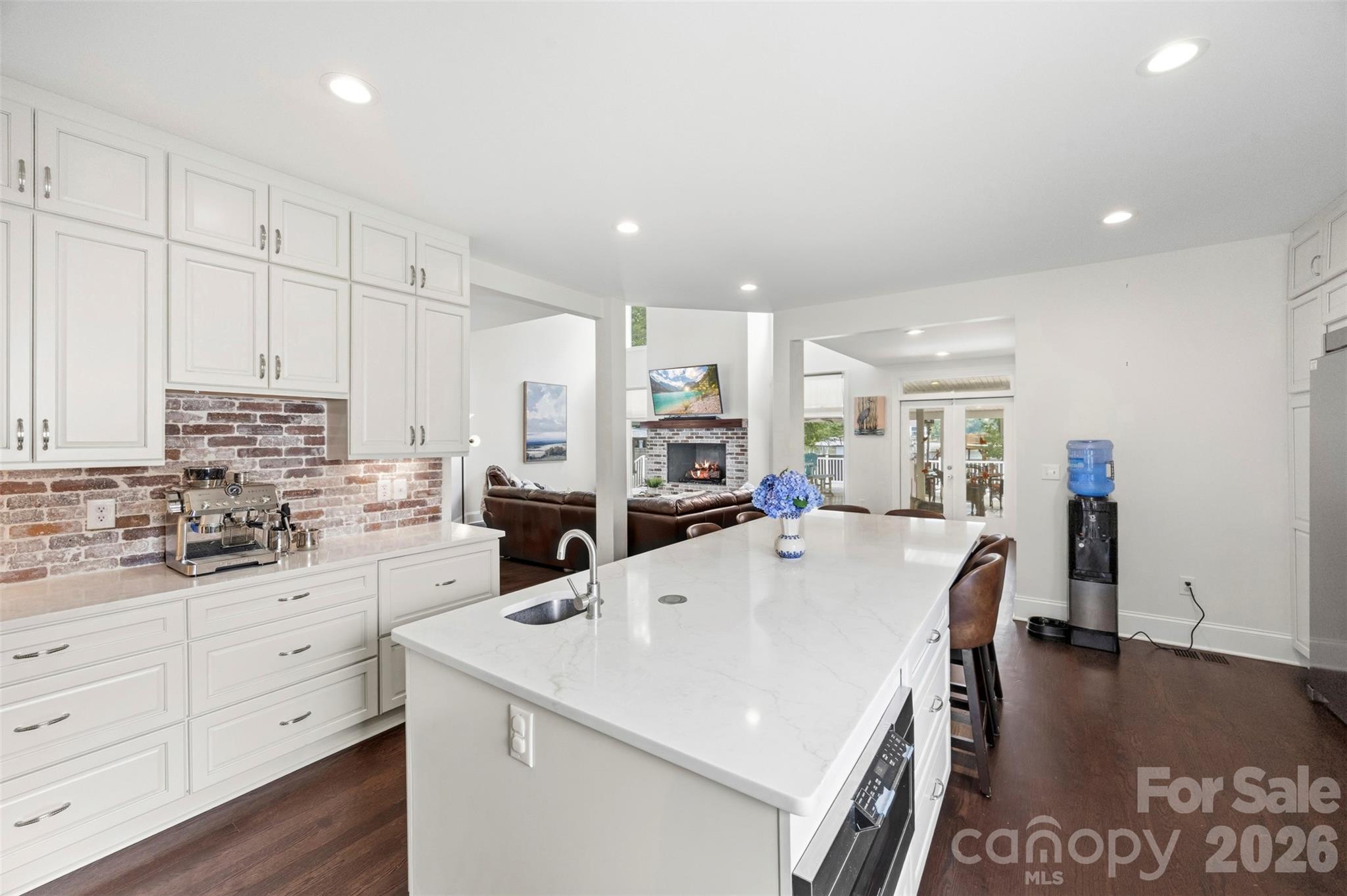 Riverfront - Residential