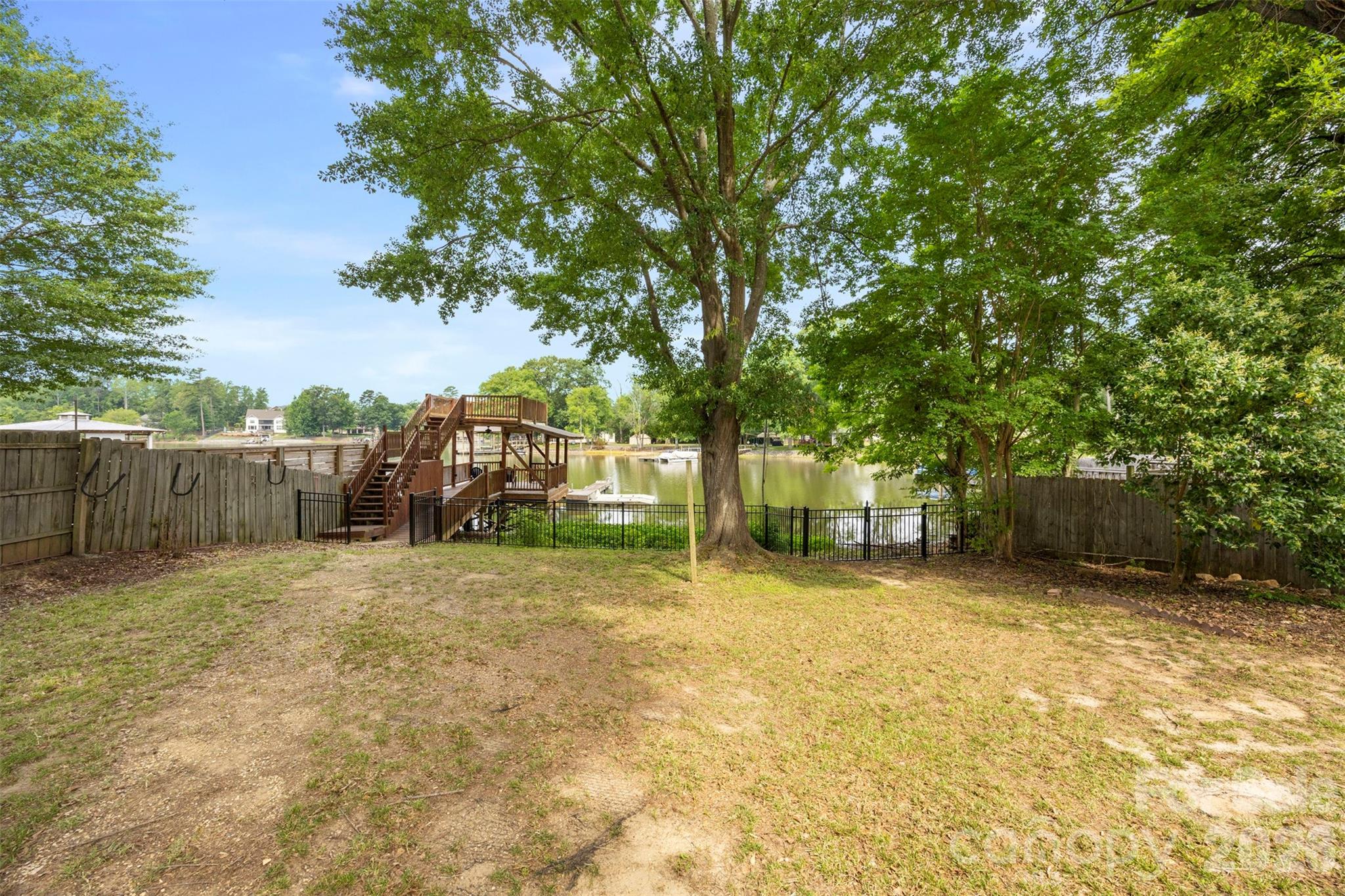 Riverfront - Residential