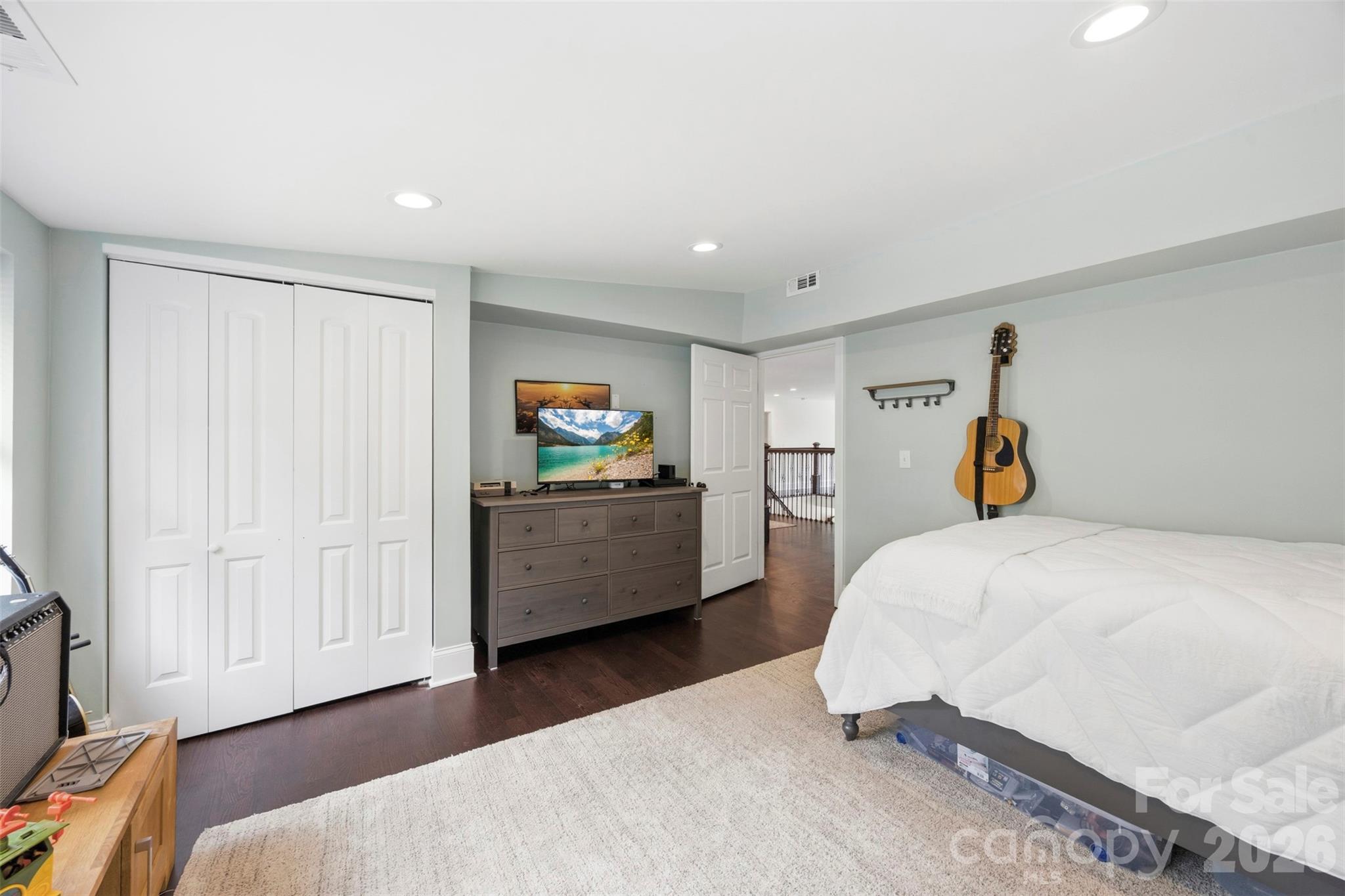 Riverfront - Residential