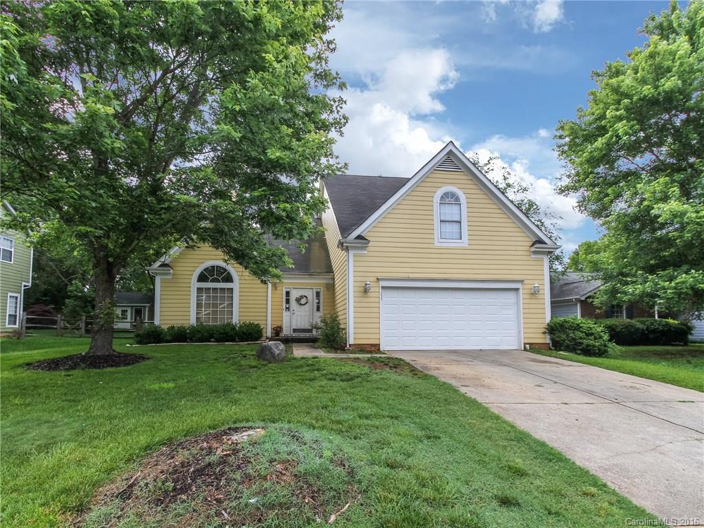 Great curb appeal and great home in Walkers Creek located near the Rivergate Shopping Center. This home is being sold AS IS as seller will make no repairs. This large floor plan home features a first level master bedroom with a loft and 3 bedrooms and a large bonus room upstairs. Dual sided fire place allows you to enjoy a fire from both living and dining rooms. Eat in kitchen walks out to the 2 tier backyard featuring a large Anthony & Sylvan swimming pool. AC unit was replaced summer of 2015.