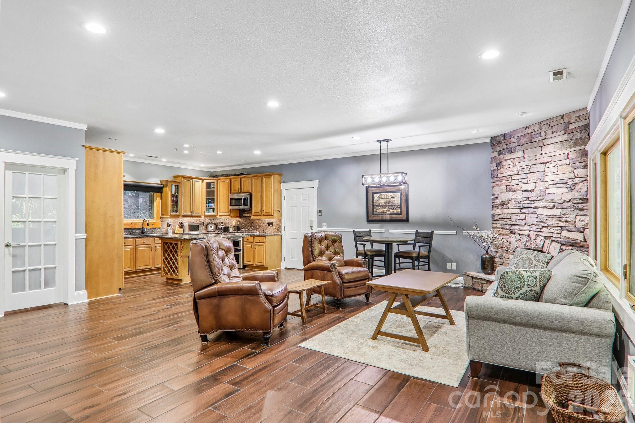 High Vista - Residential