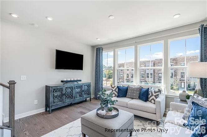 Ashmore Square - Residential