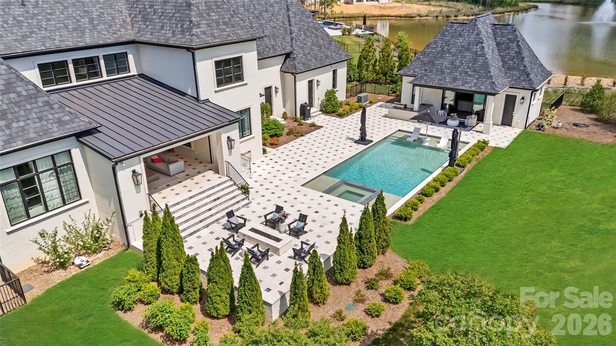 Twin Lakes - Residential