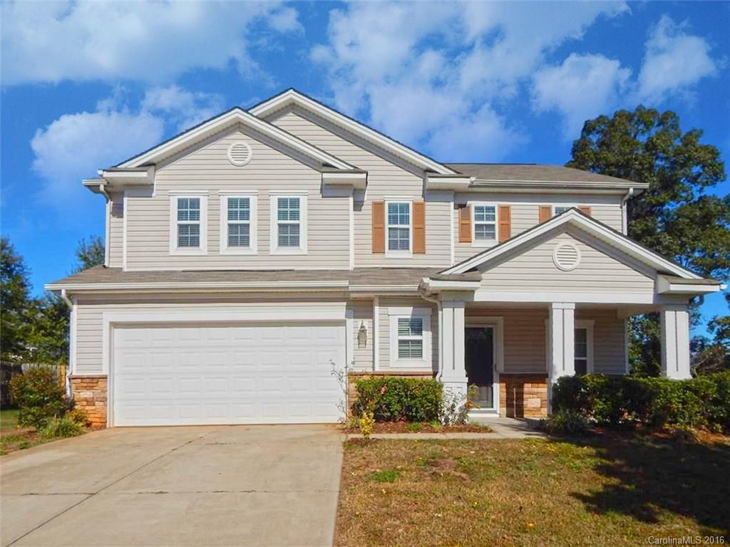 Nice 3BR/2.5BA home in Fort Mill’s English Trails subdivision. Convenient to shopping and restaurants. Minutes to I-77.