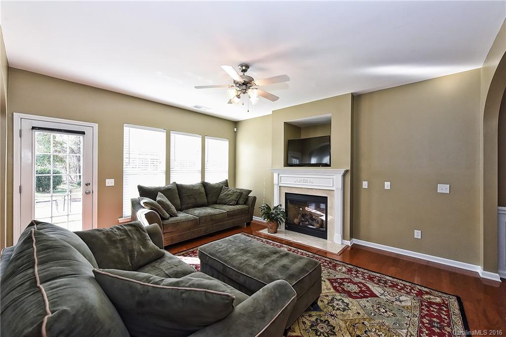 Ridge Pointe - Residential
