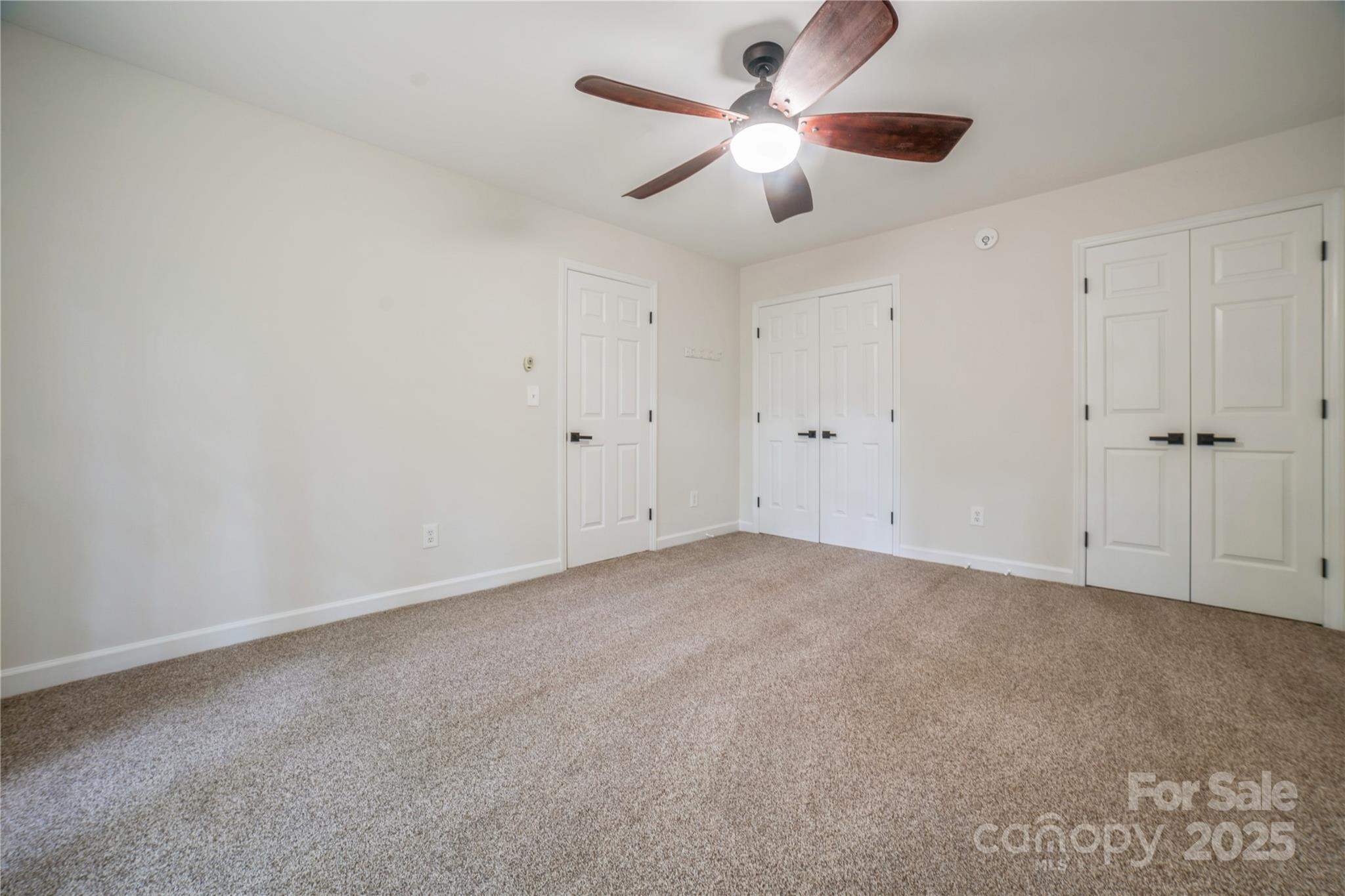 Tega Cay - Residential