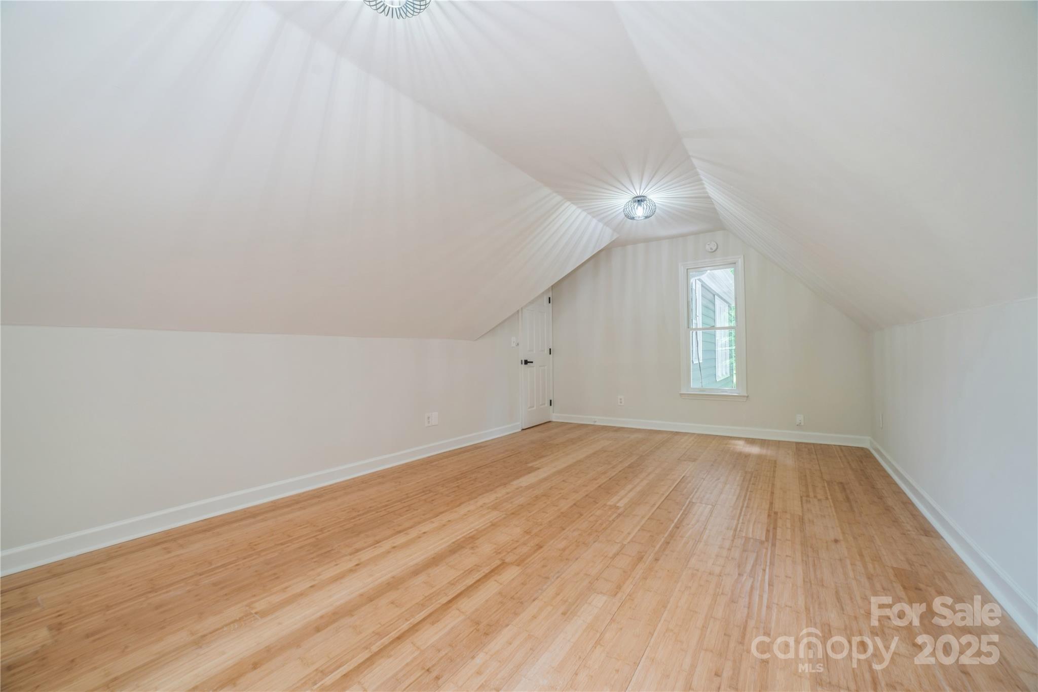 Tega Cay - Residential