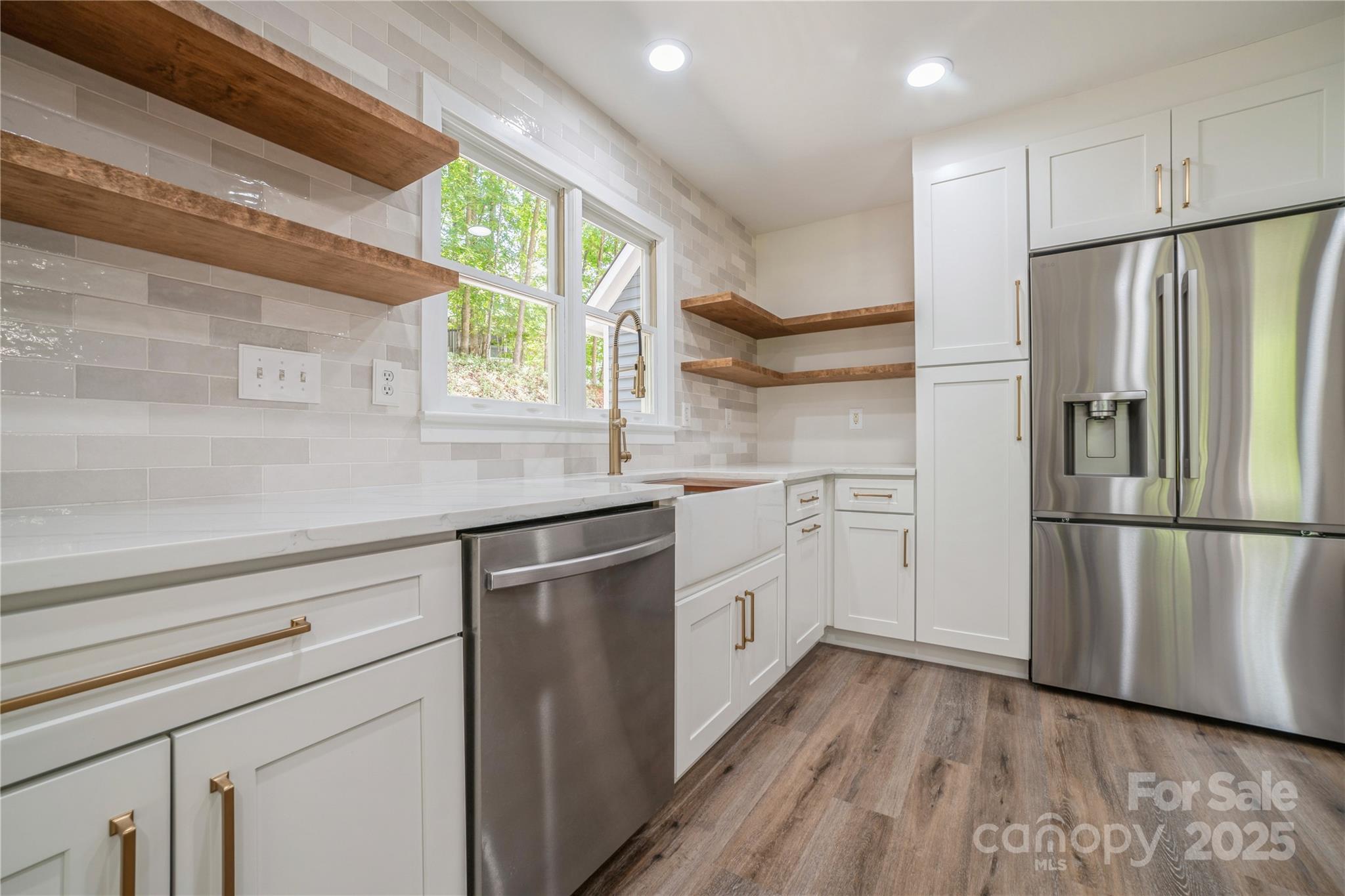 Tega Cay - Residential