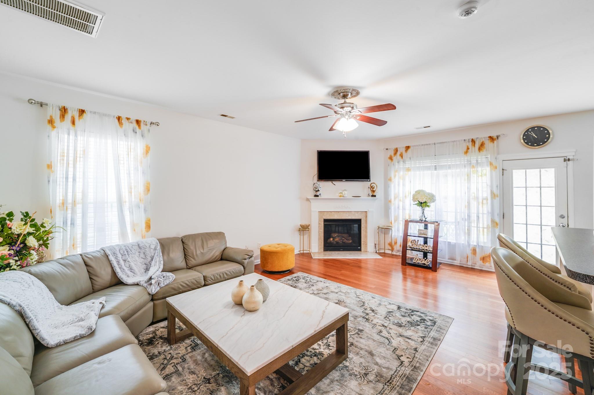 Falcon Ridge - Residential