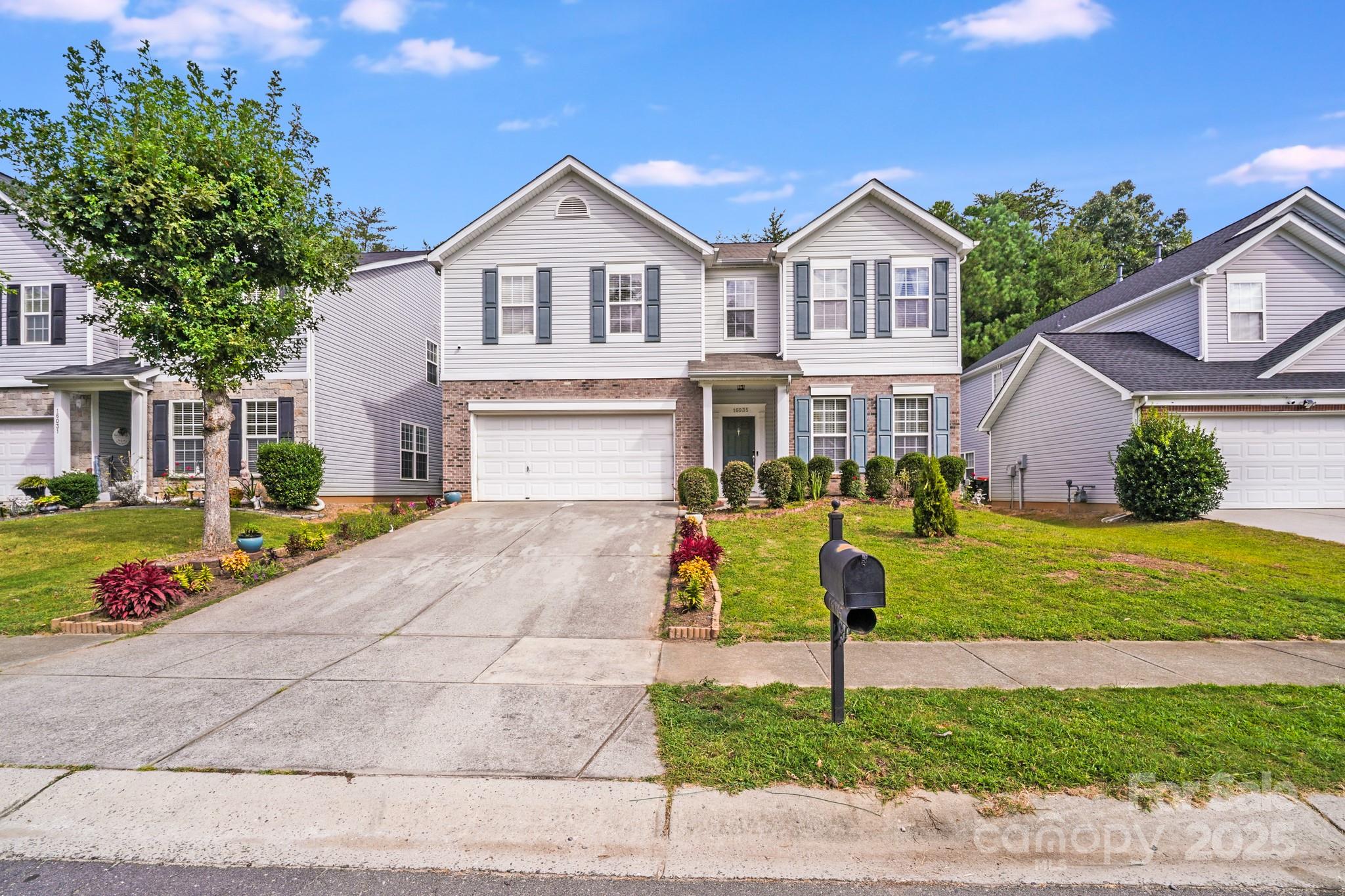 Falcon Ridge - Residential