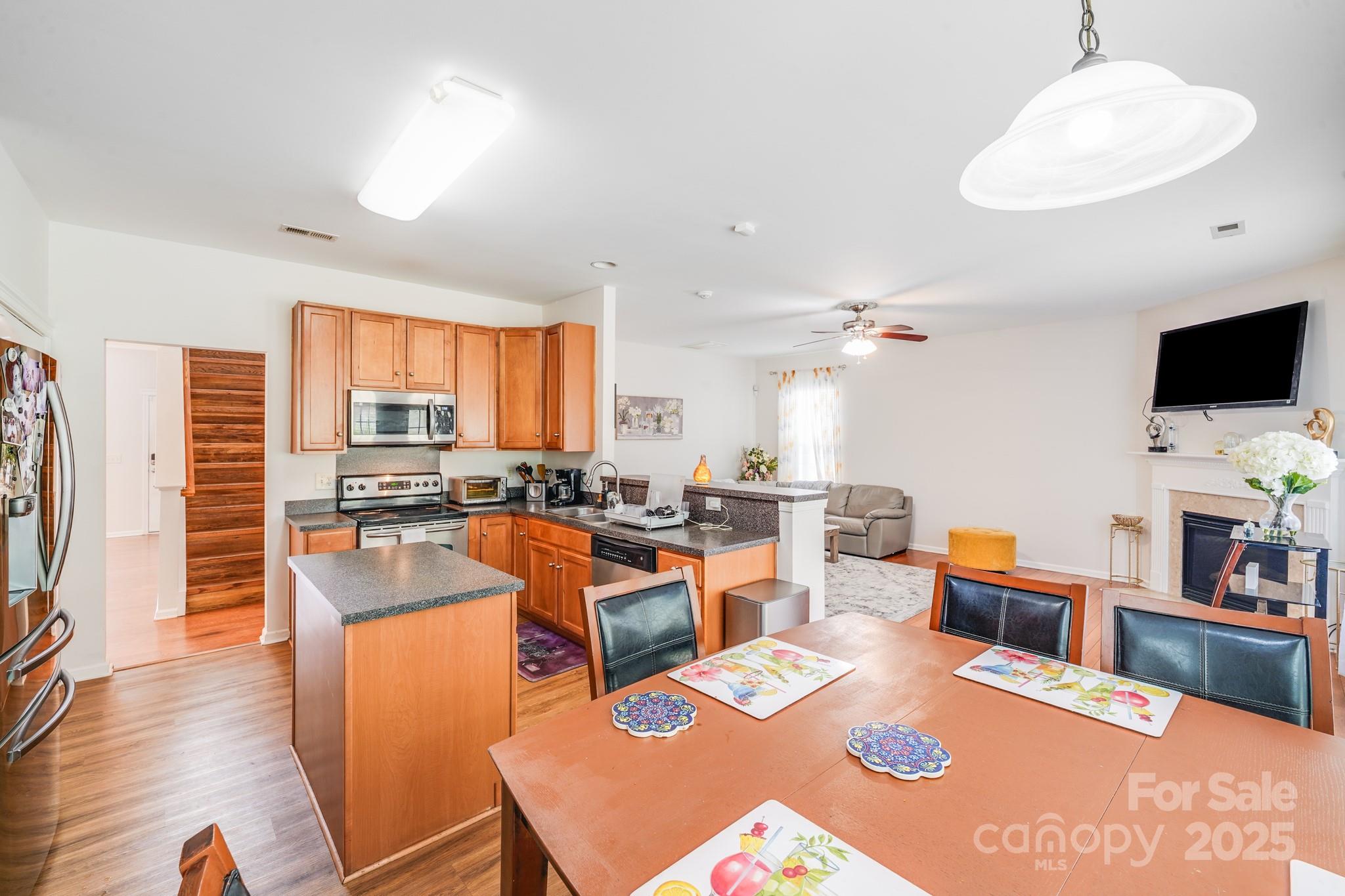 Falcon Ridge - Residential