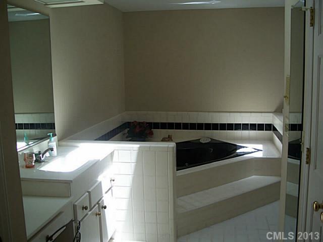 Tega Cay - Residential