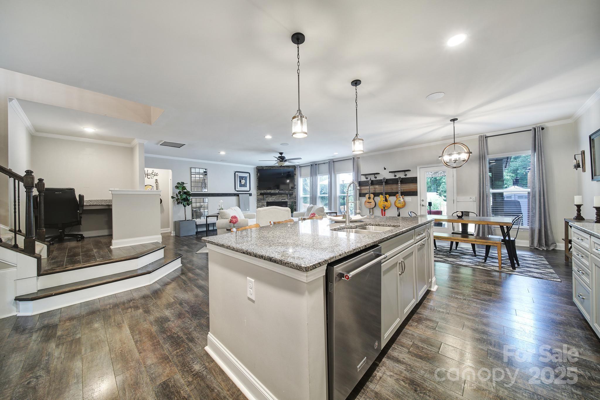 Tilley Manor - Residential