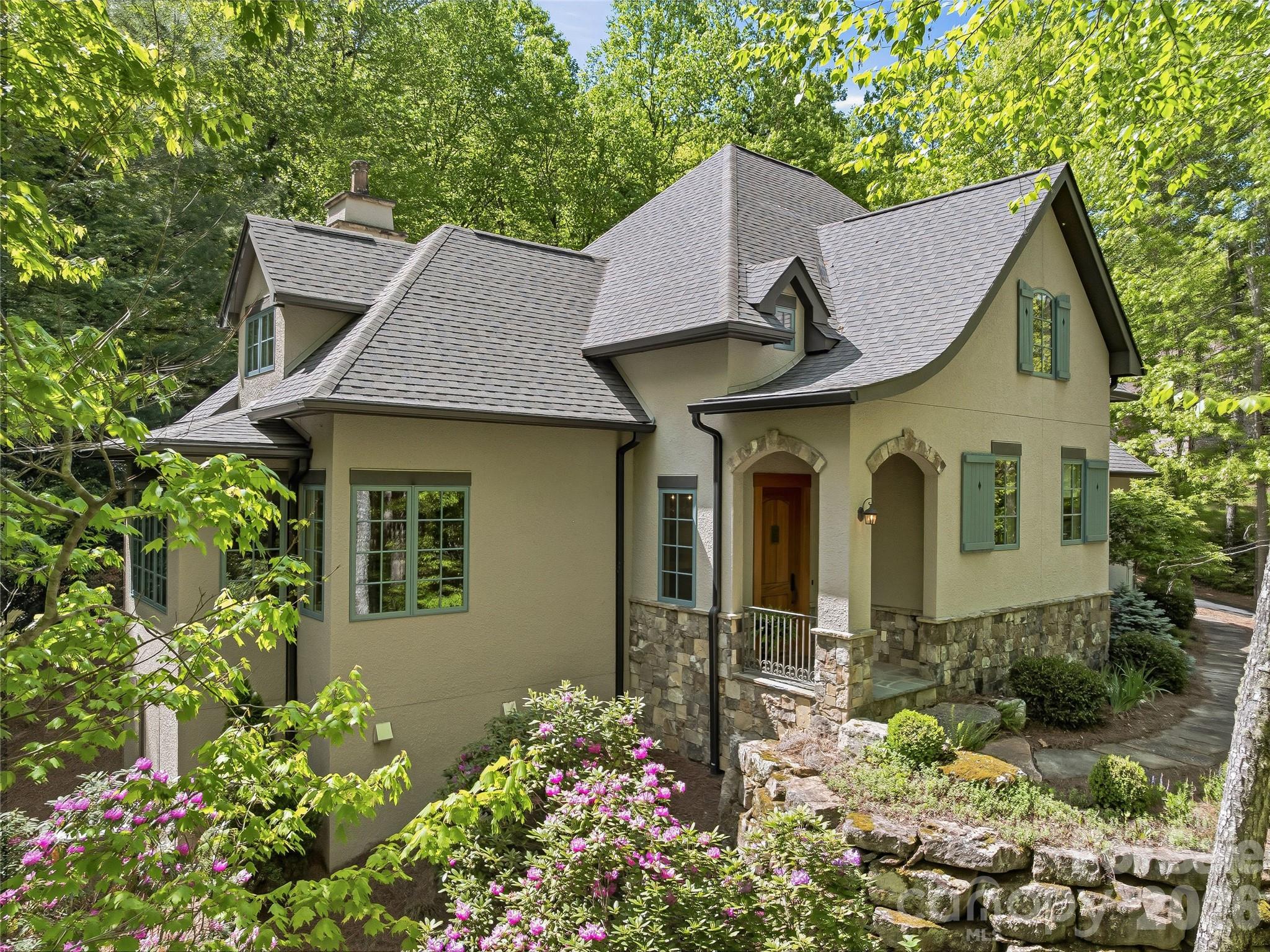 Avery Park - Residential