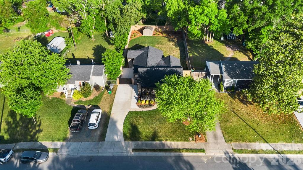 Plaza - Residential