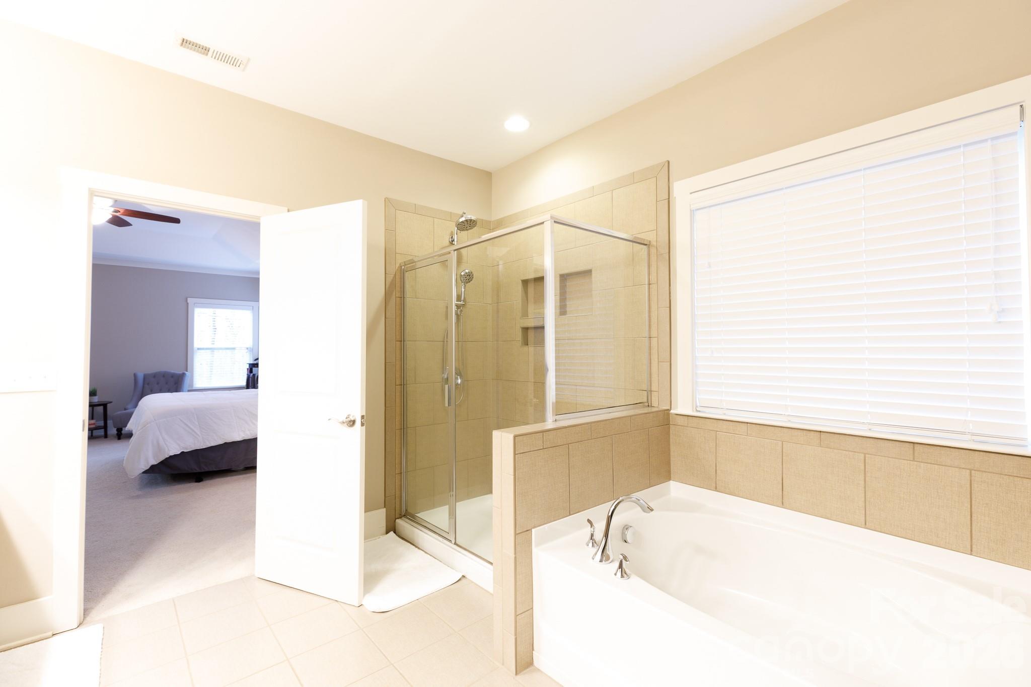 Lake Ridge - Residential