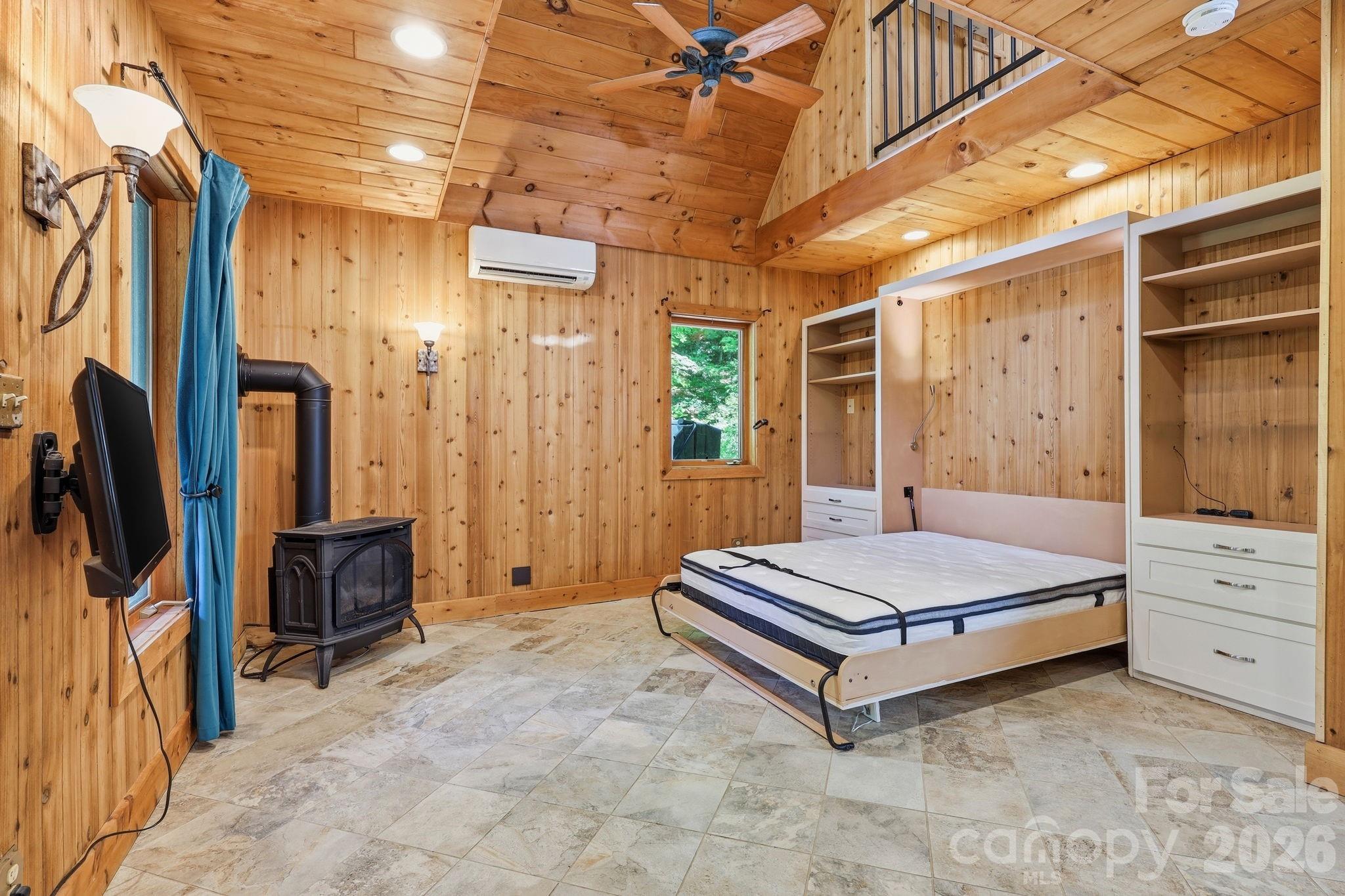 Crystal Falls - Residential