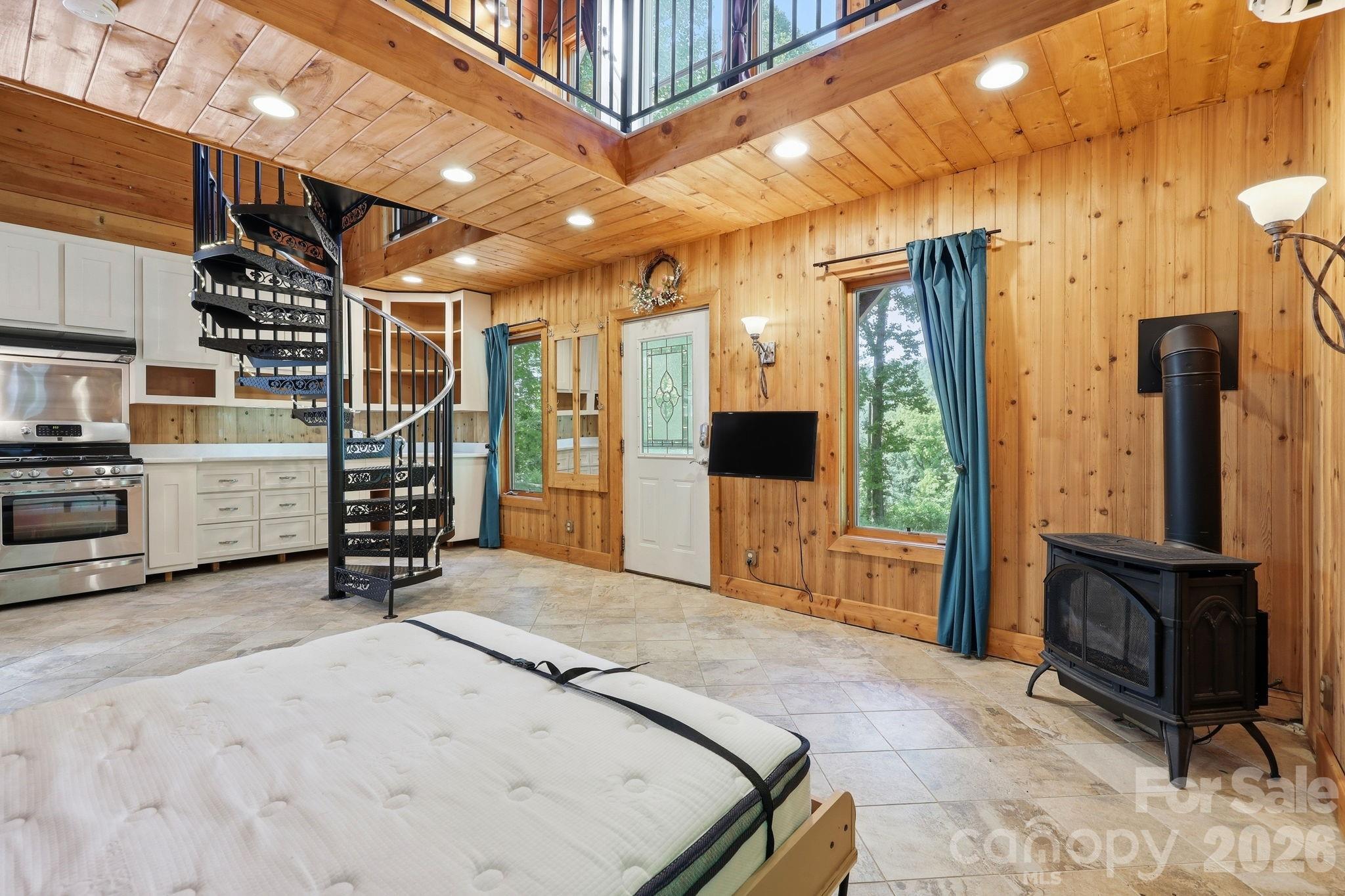 Crystal Falls - Residential