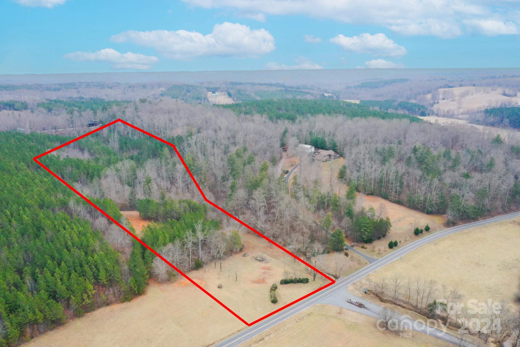 Escape to 11.5 acres of serene countryside in Rutherfordton, NC. This picturesque property offers endless potential for your dream home or investment. Enjoy peaceful living with easy access to amenities. Perfect for nature lovers, hobby farmers, or those seeking a tranquil retreat. Don't miss this rare opportunity – schedule your viewing today!