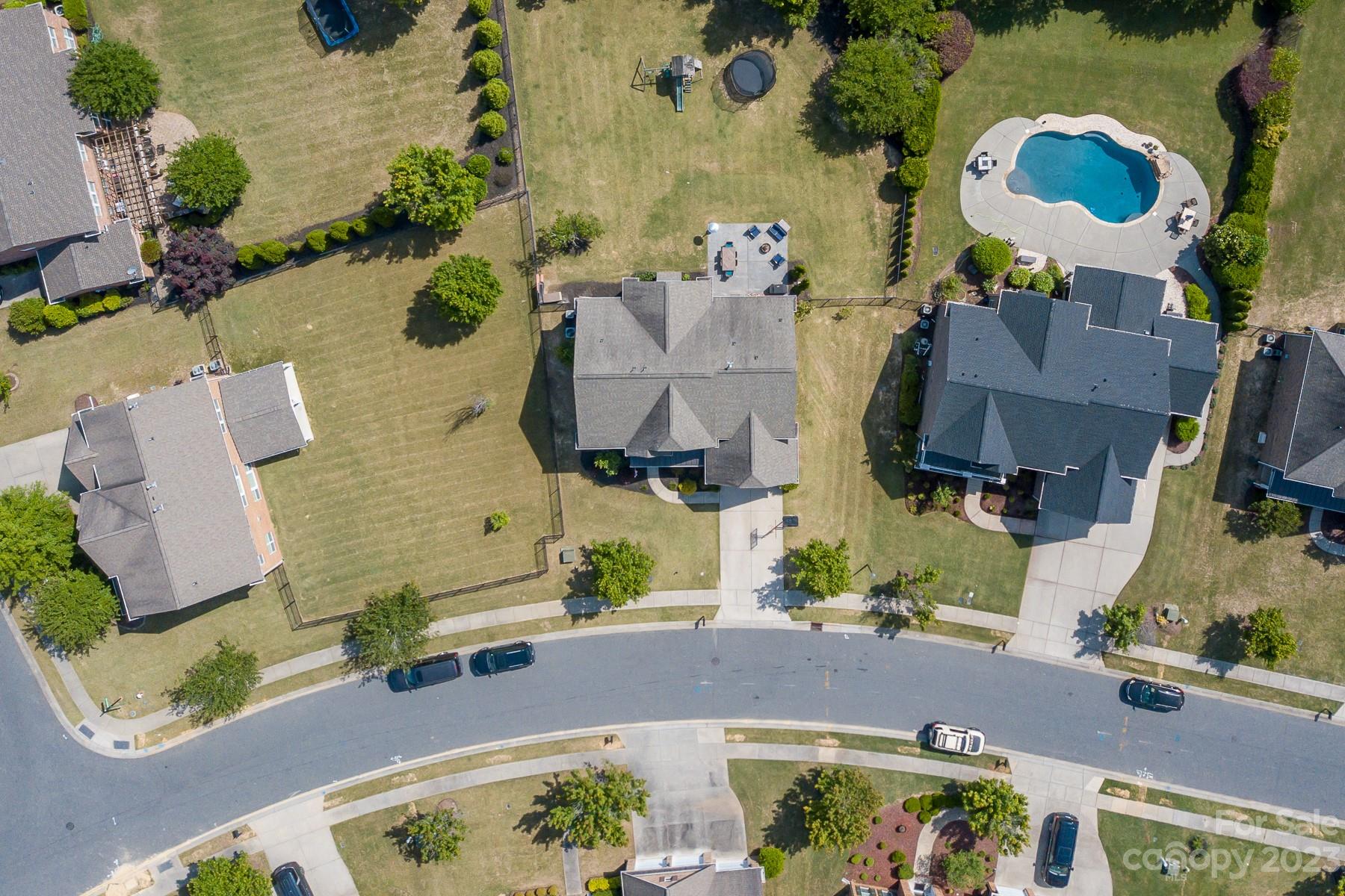 The Chimneys Of Marvin - Residential