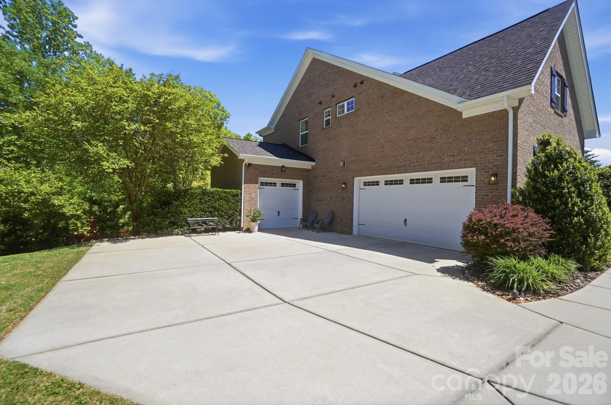 The Retreat At Sunset Ridge - Residential