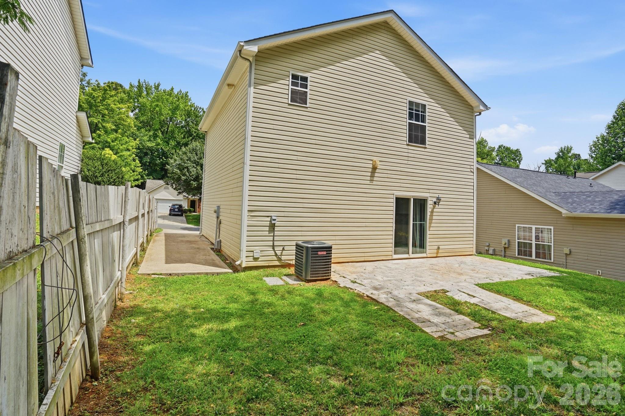 Laurel Woods - Residential