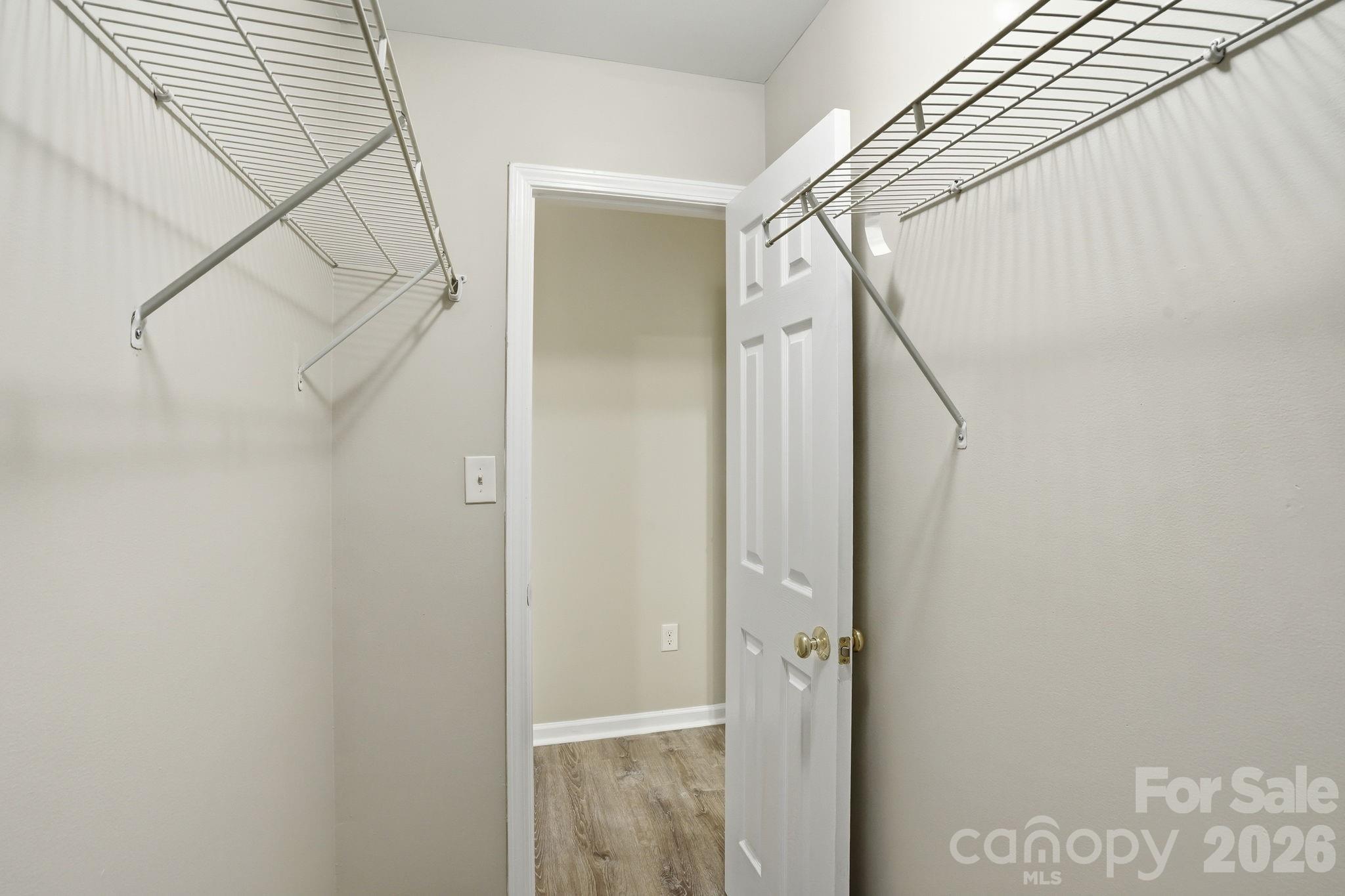 Laurel Woods - Residential