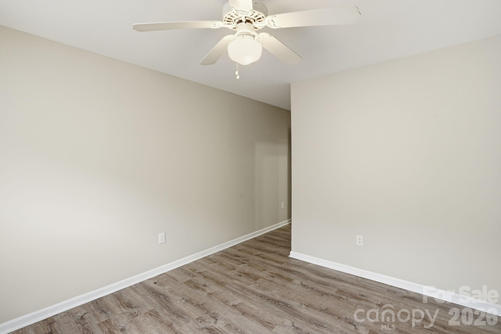 Laurel Woods - Residential