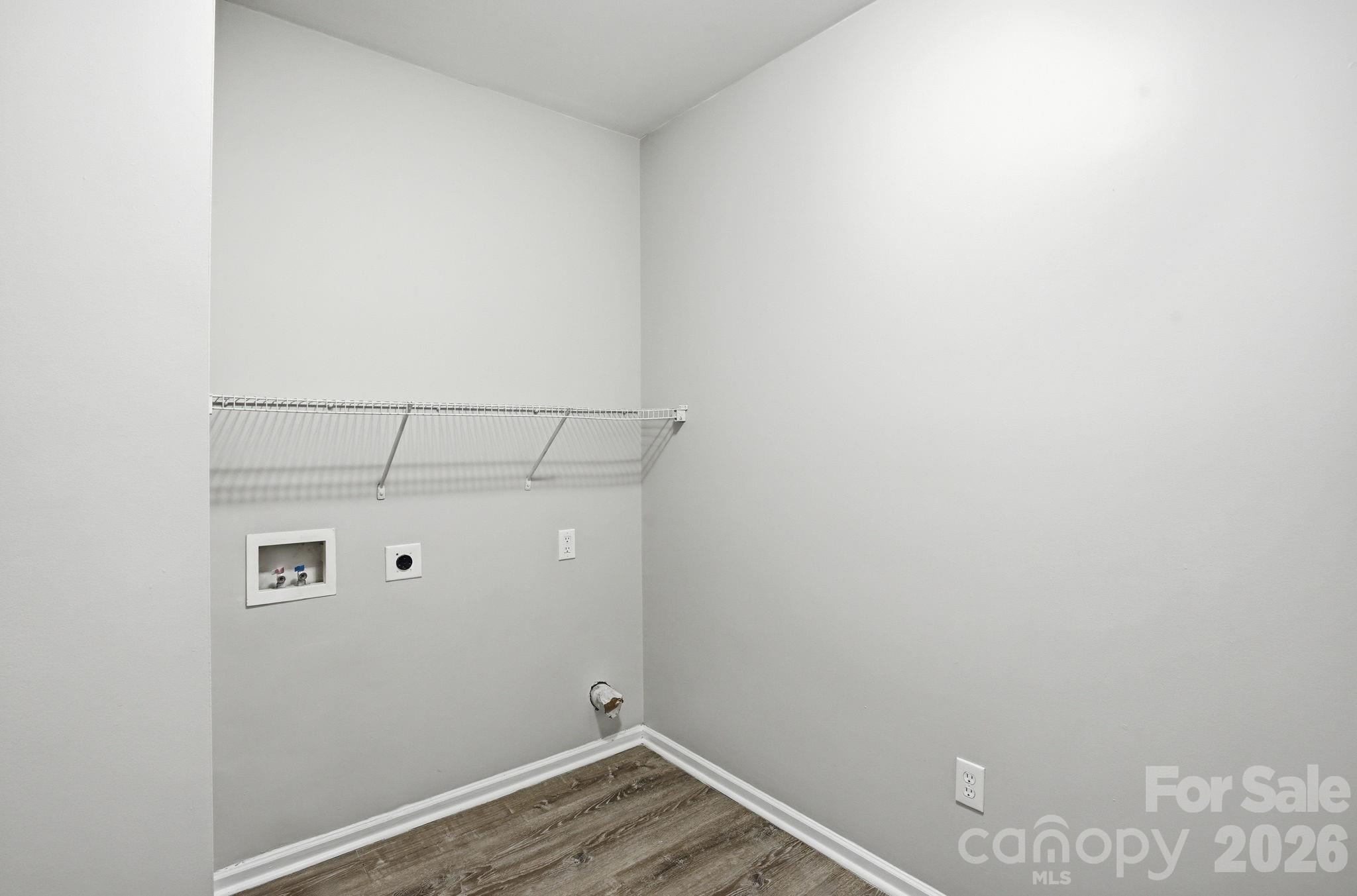 Laurel Woods - Residential