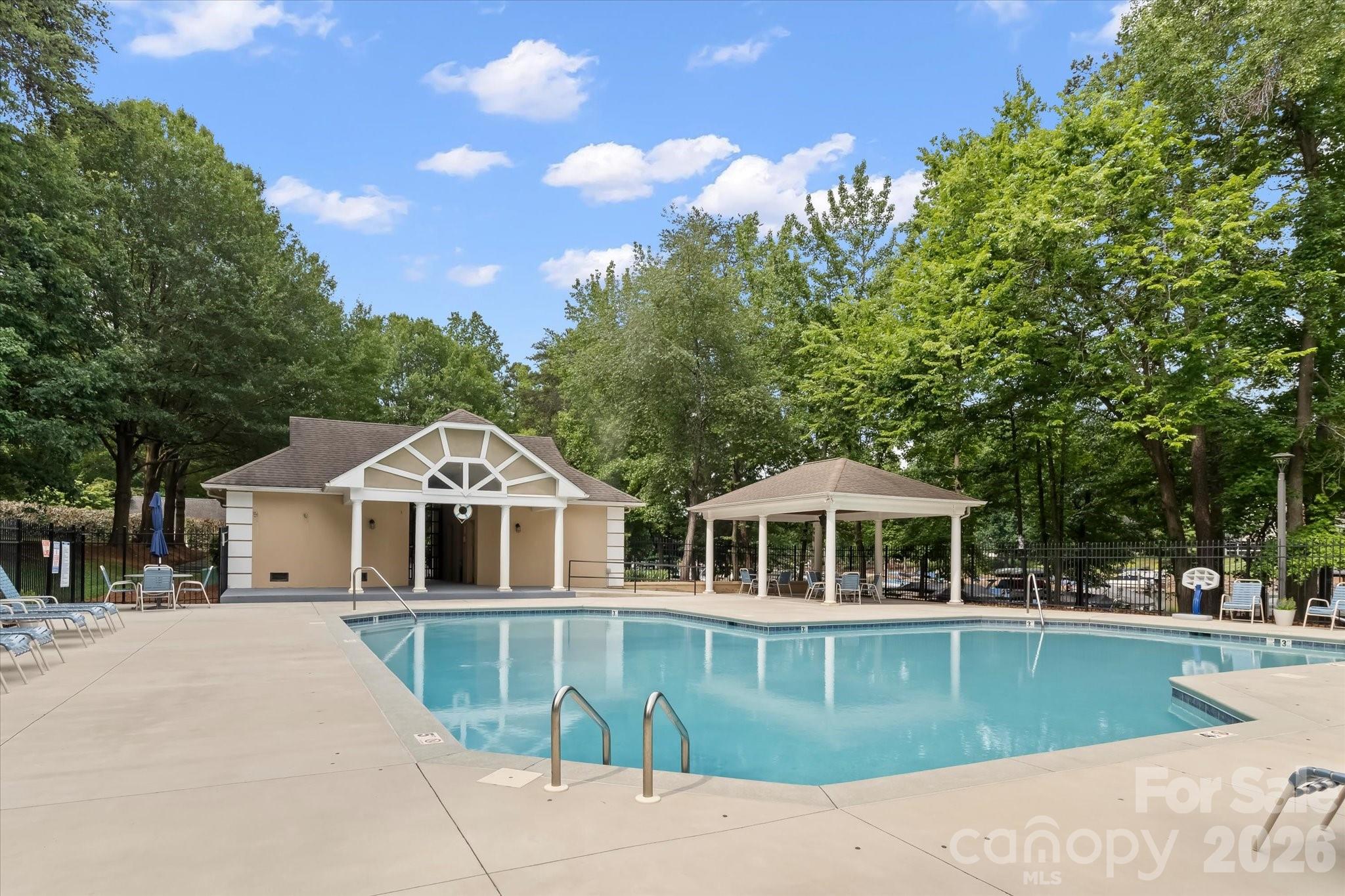 Pine Isle - Residential