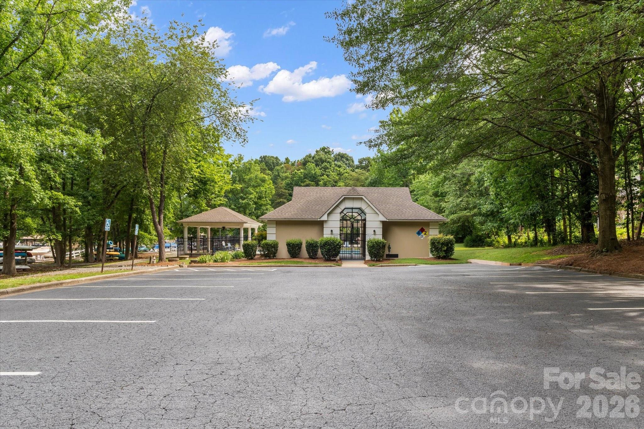 Pine Isle - Residential
