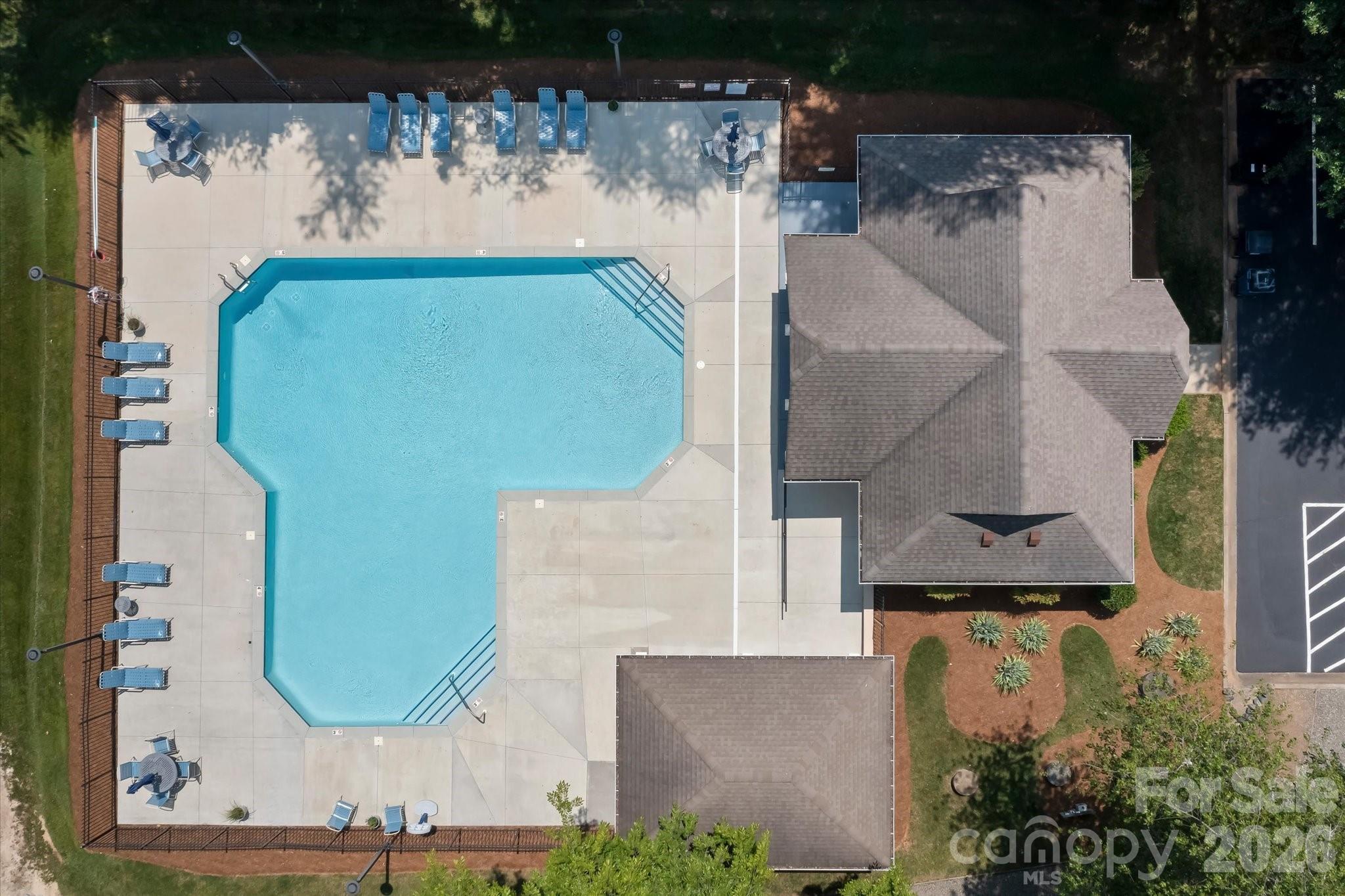 Pine Isle - Residential