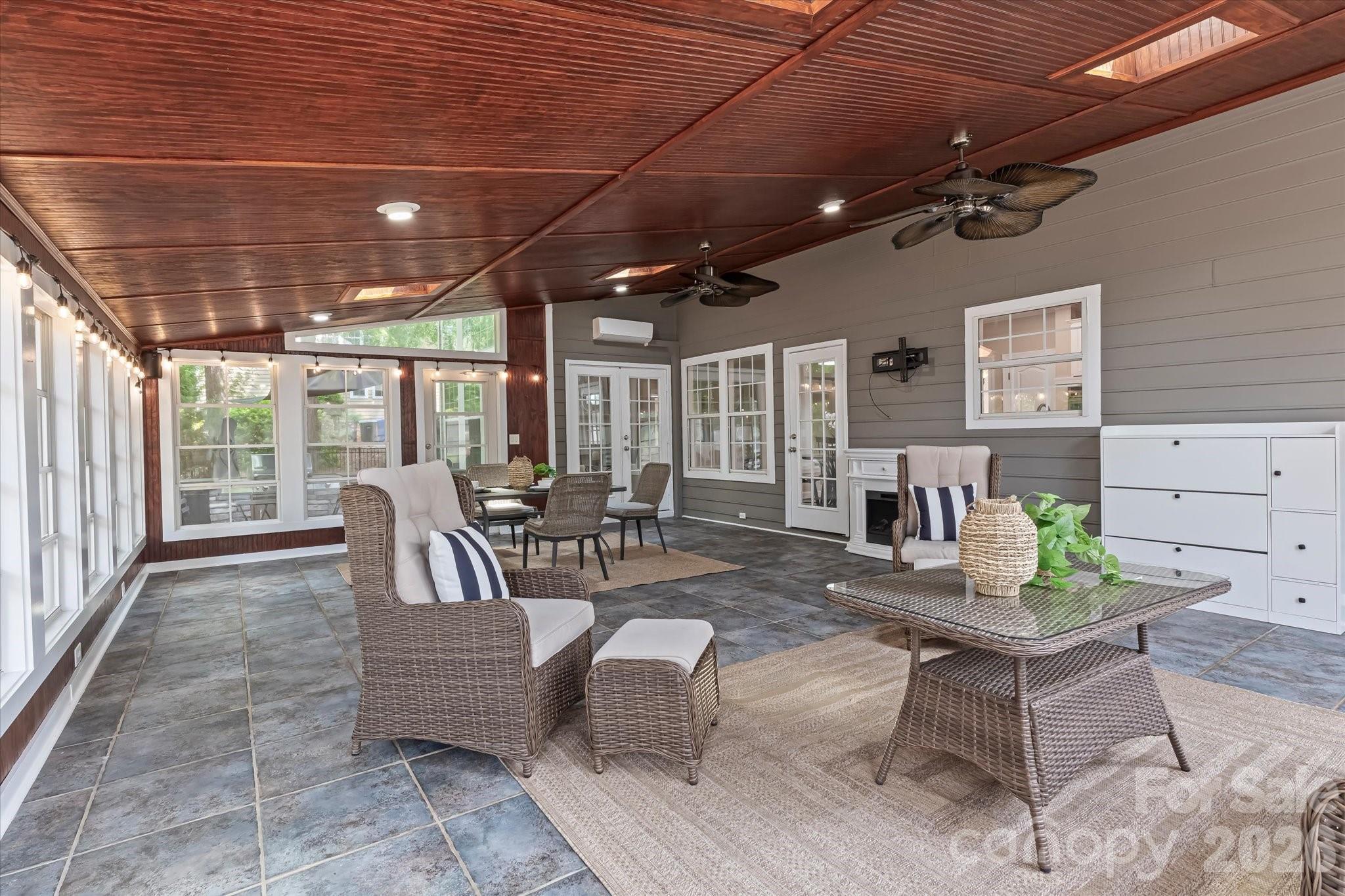 Pine Isle - Residential