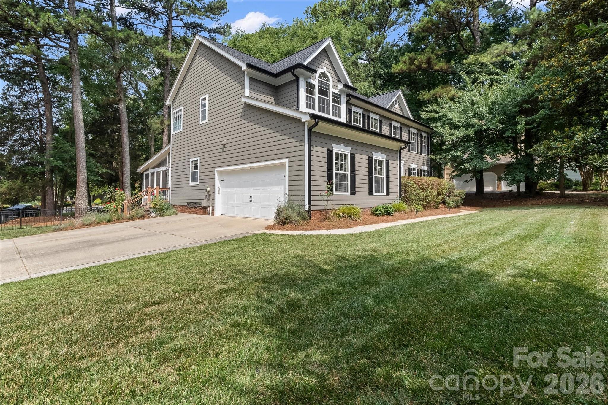Pine Isle - Residential