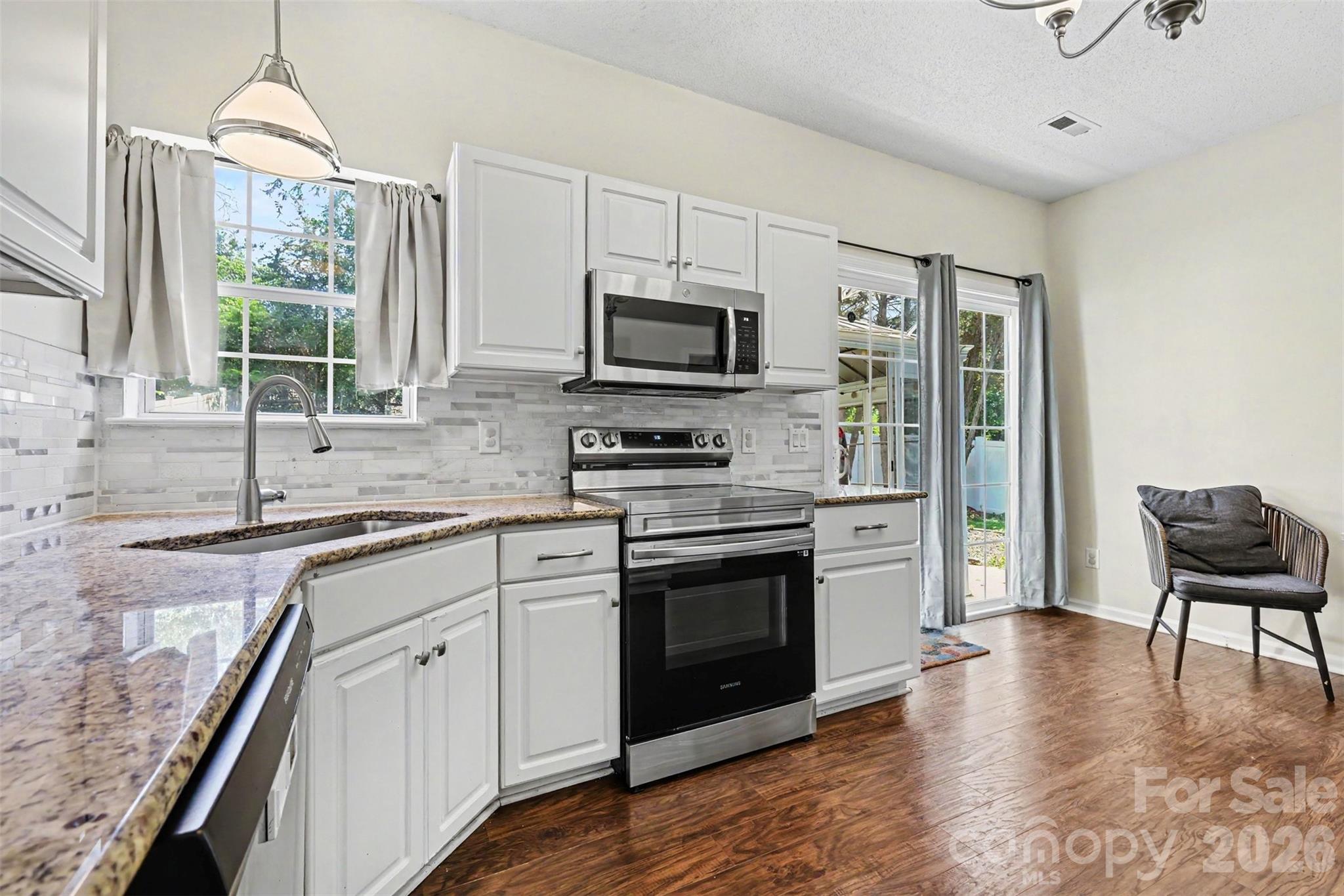 Laurel Ridge - Residential