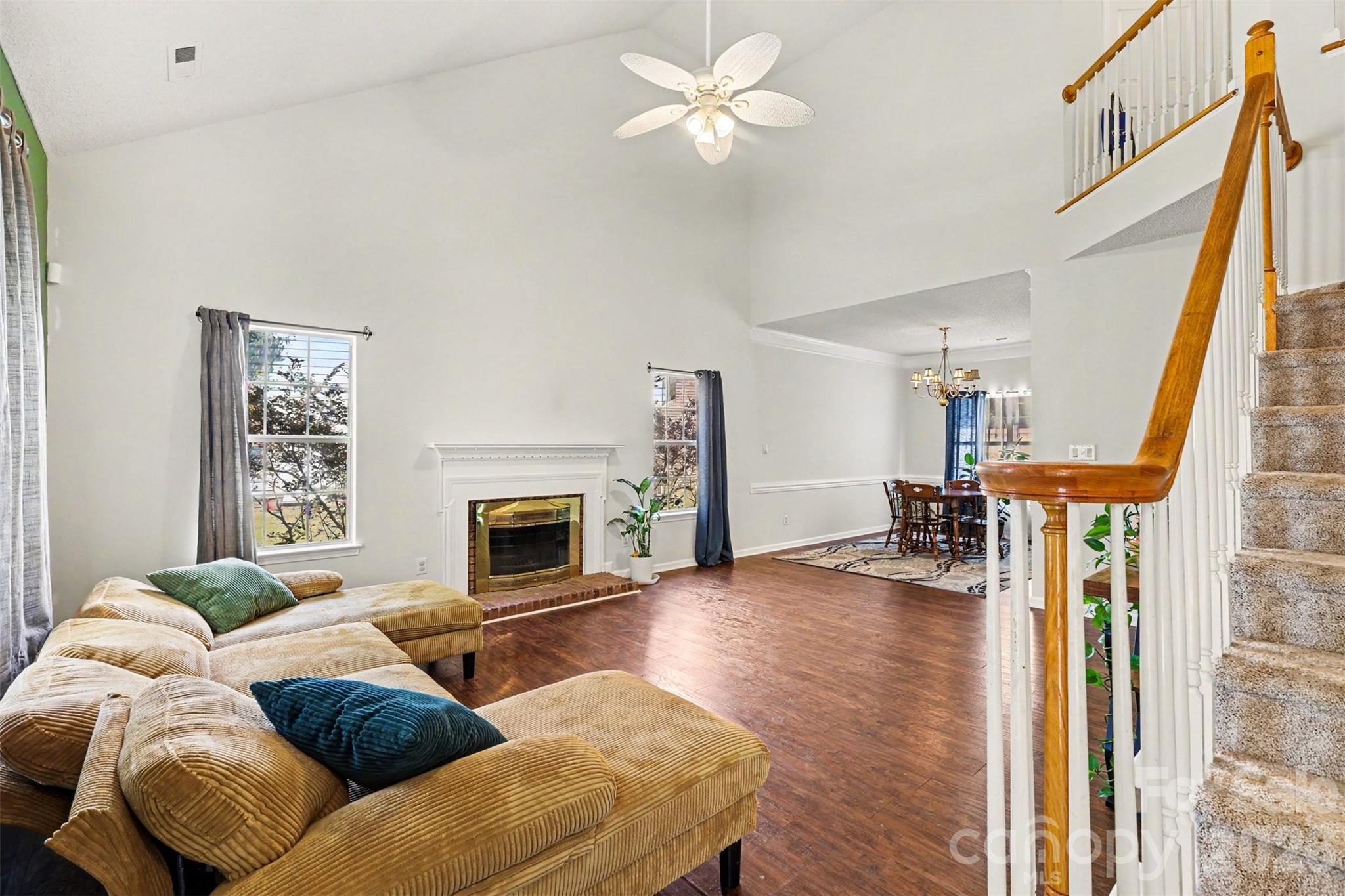 Laurel Ridge - Residential