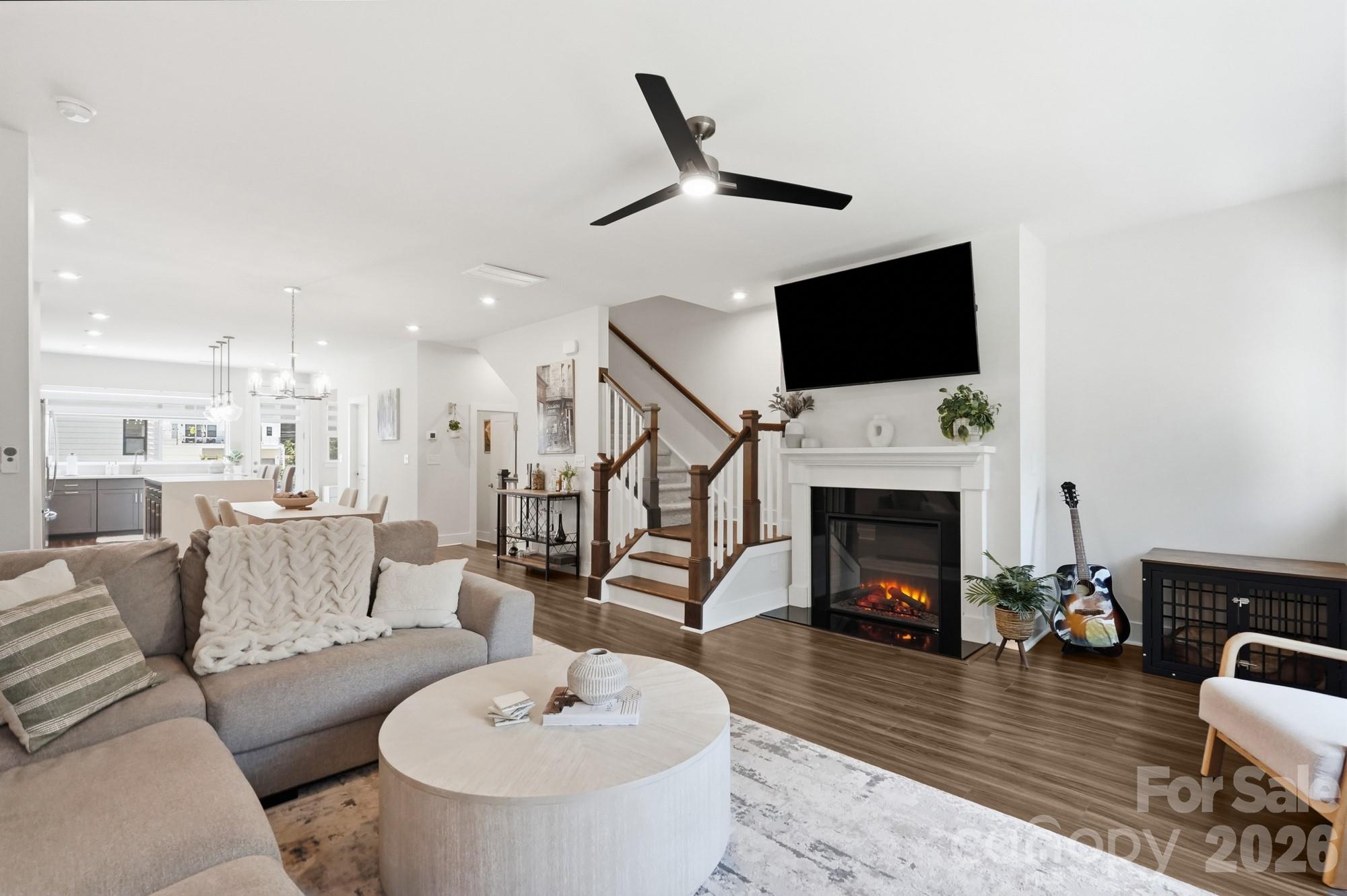 Six Twenty - Residential