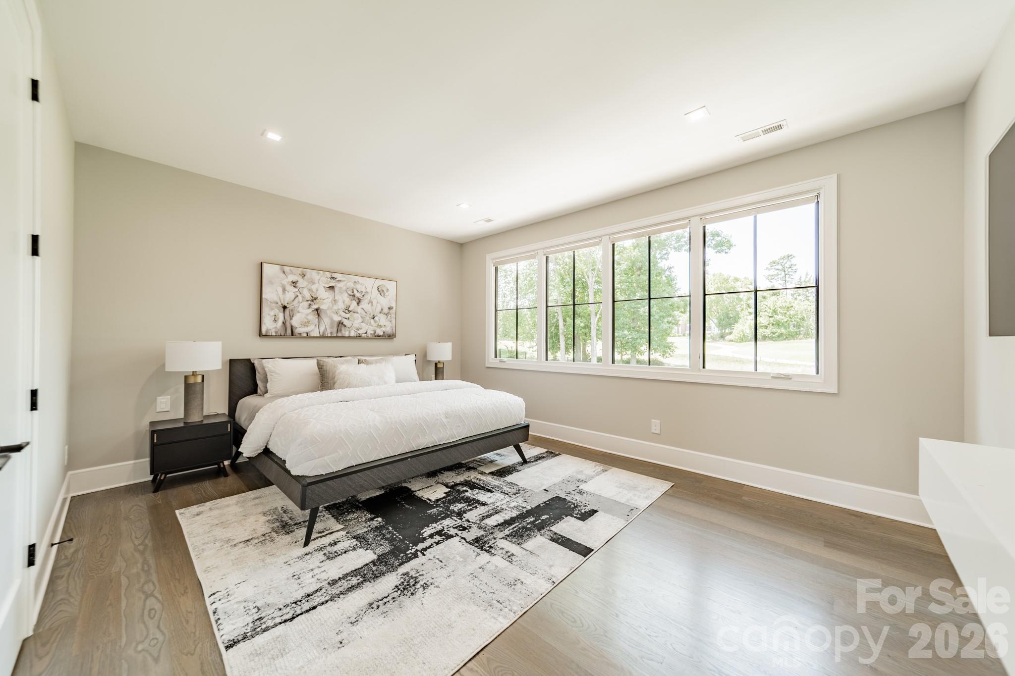 The Peninsula - Residential