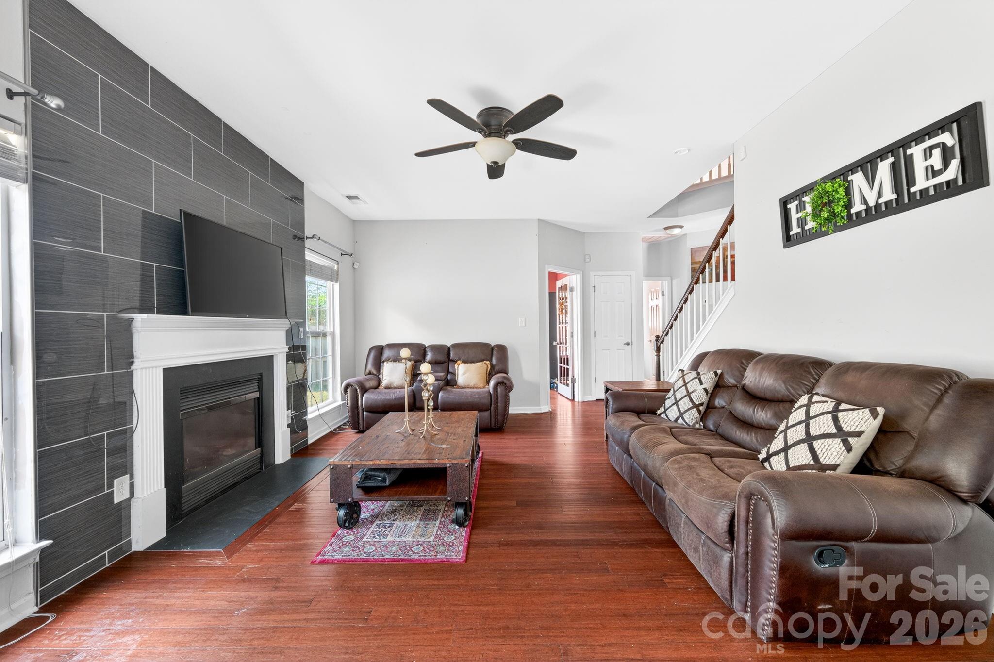 Pointe At Oakdale - Residential