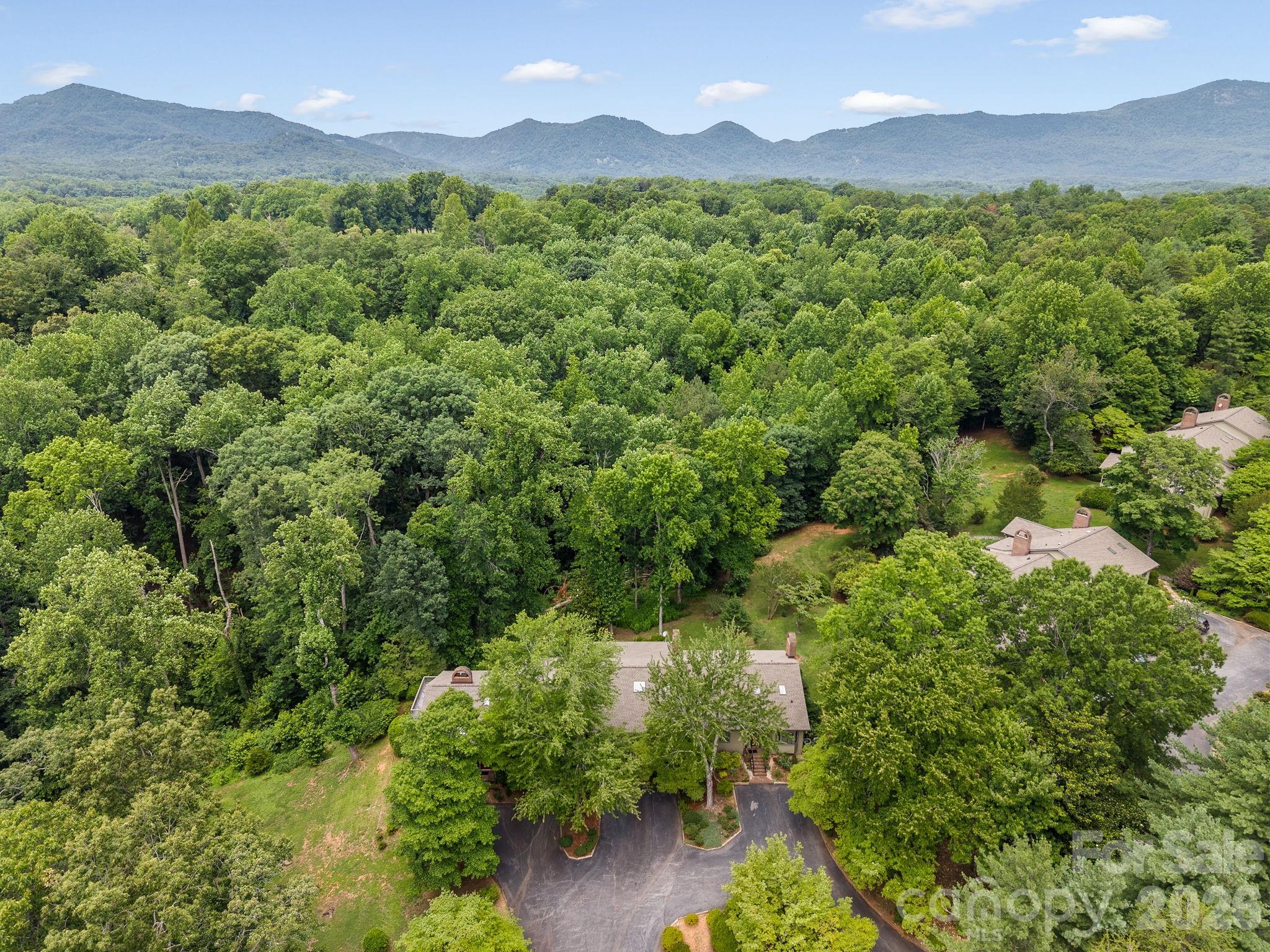 Hunting Country Trails - Residential