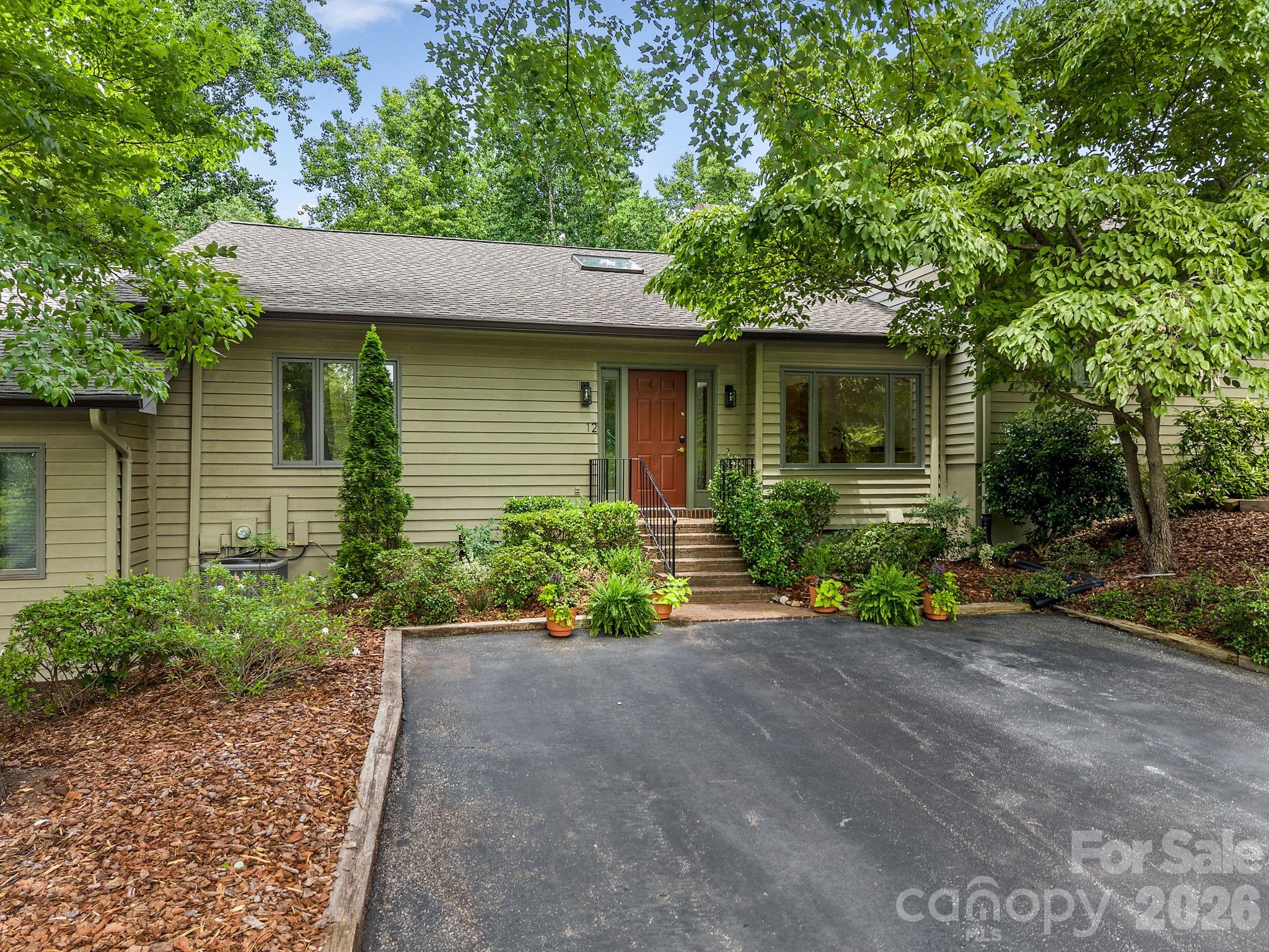 Hunting Country Trails - Residential
