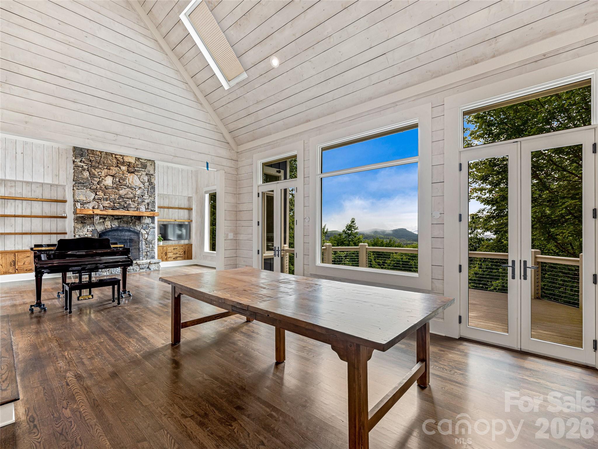 Lake Toxaway Estates - Residential