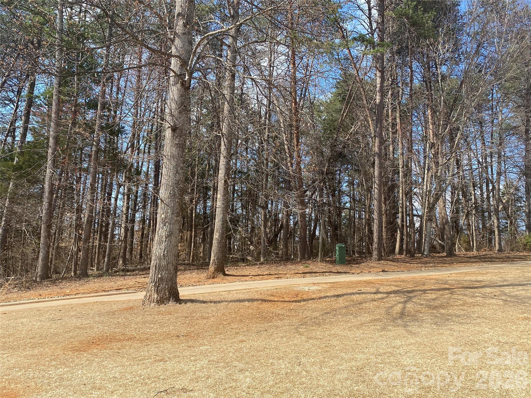 Beautiful lot in Rock Barn Golf and Spa. 2 golf courses, First class Spa, Equestrian Center, 4 restaurants, Fitness center, Tennis, pickleball, driving range and much more.