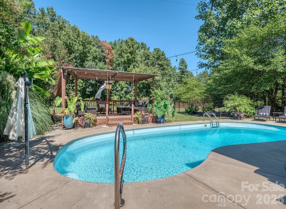 Lake Forest - Residential
