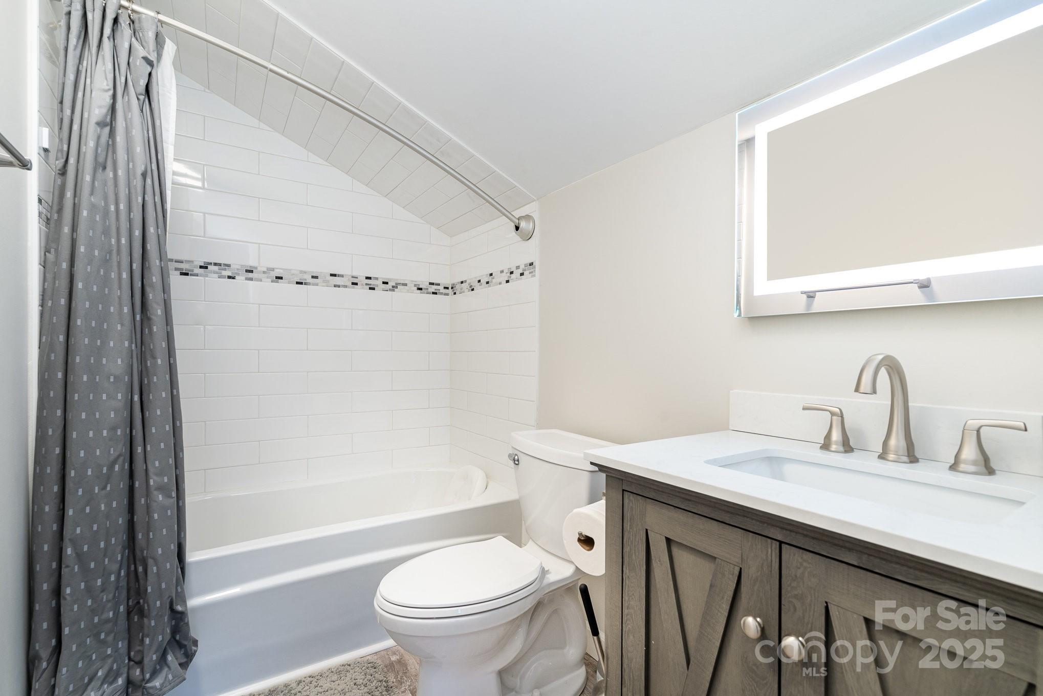 Tega Cay - Residential