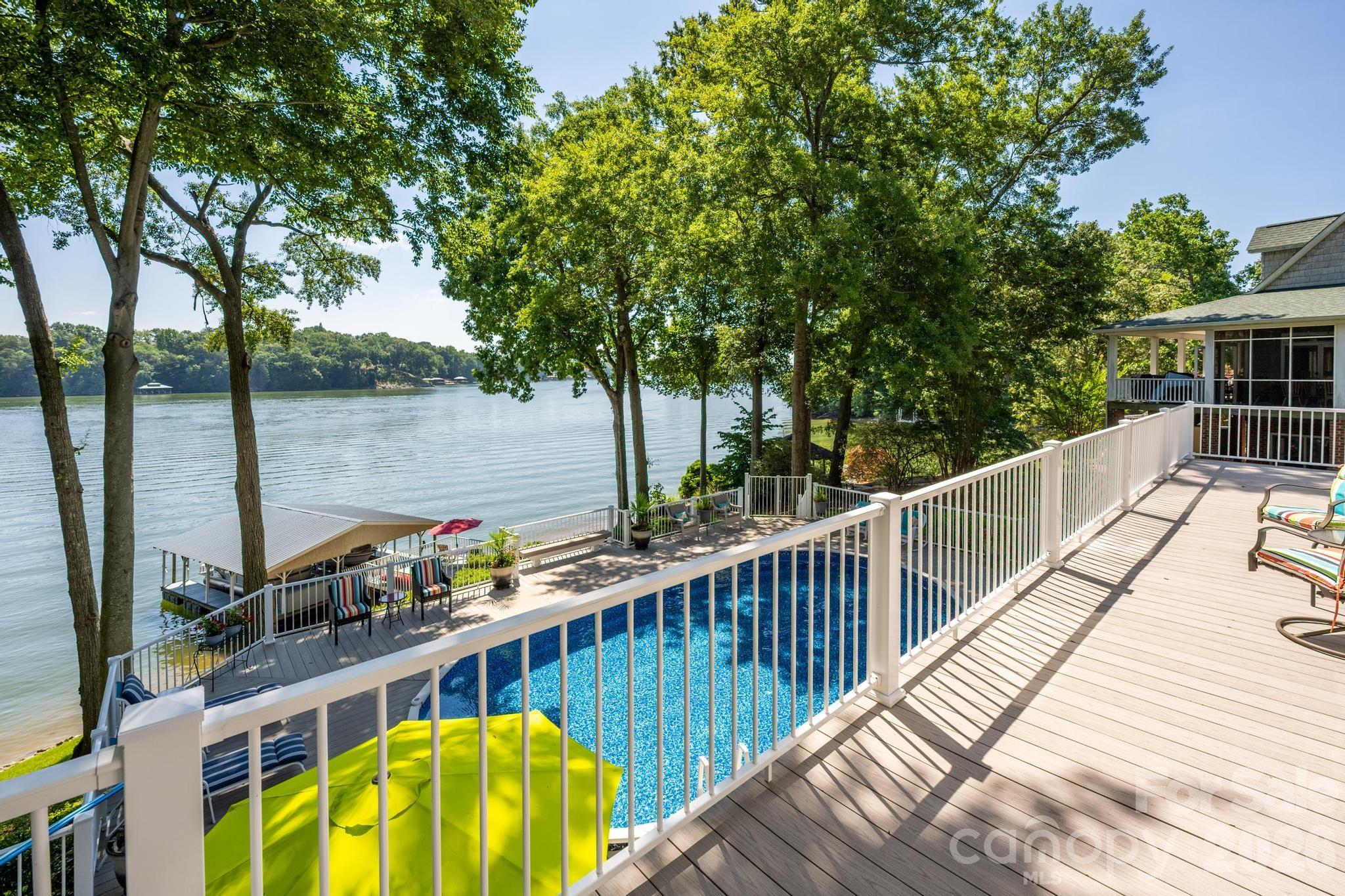 Lake Norman Woods - Residential