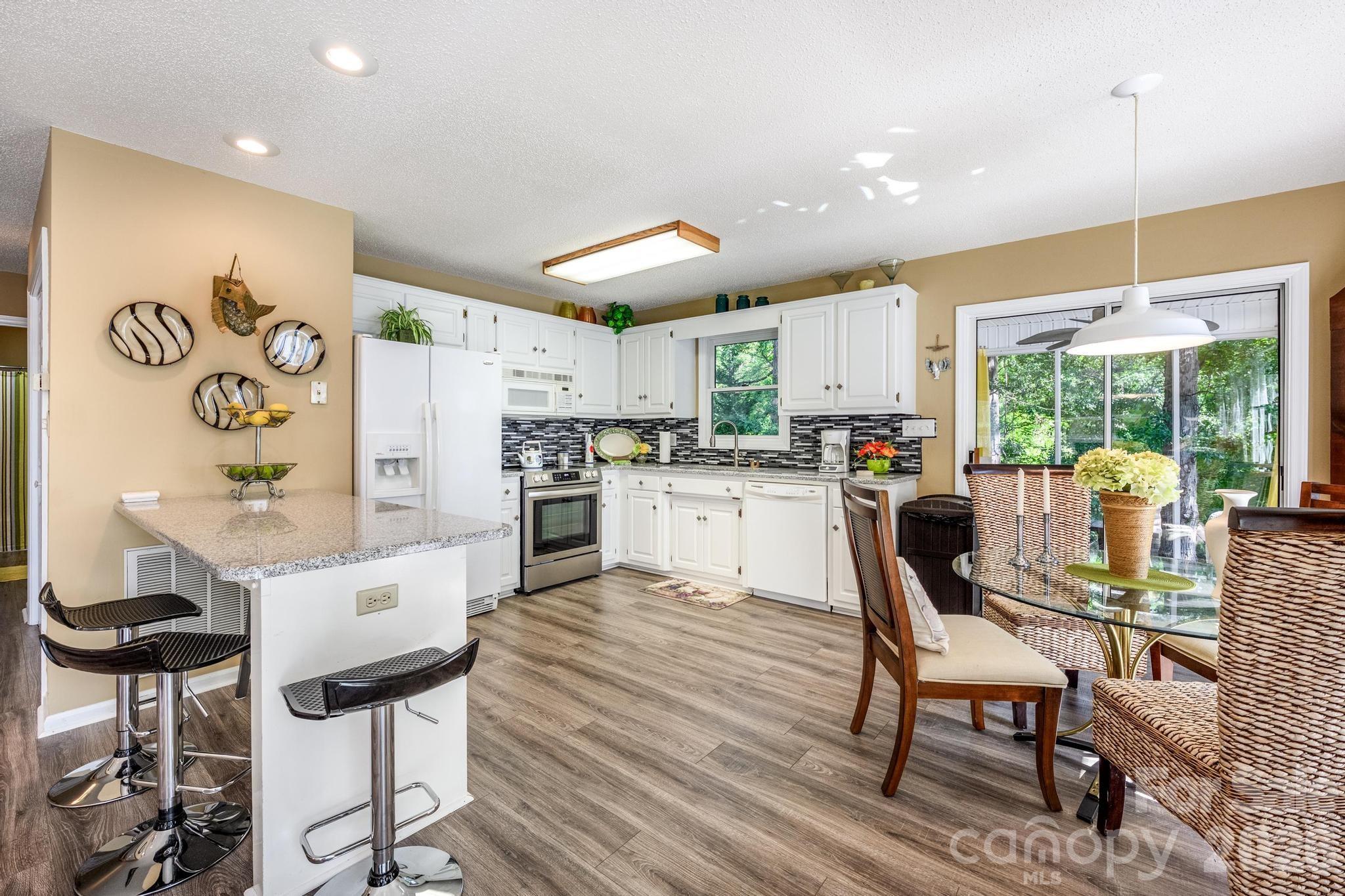 Lake Norman Woods - Residential