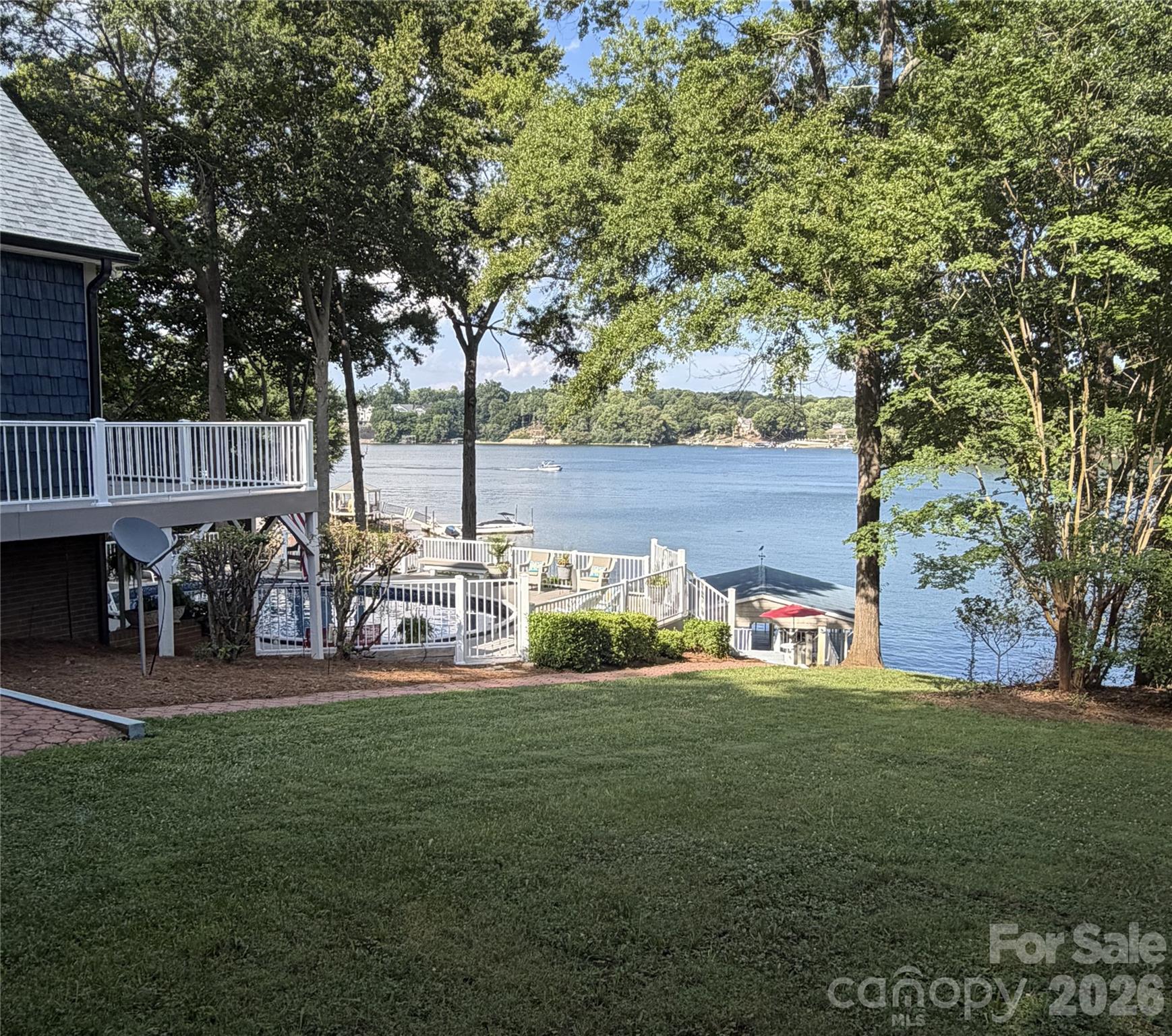 Lake Norman Woods - Residential